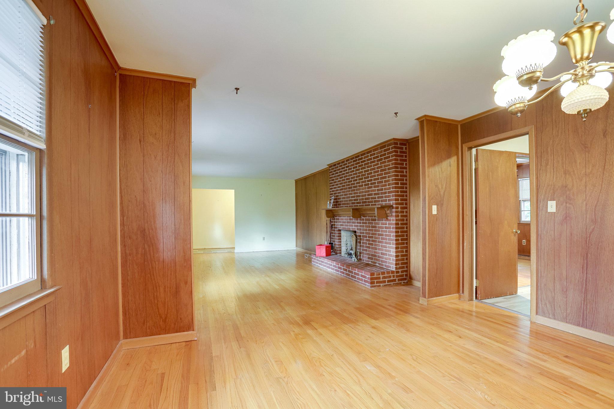 LAKEVIEW ESTATES - Residential