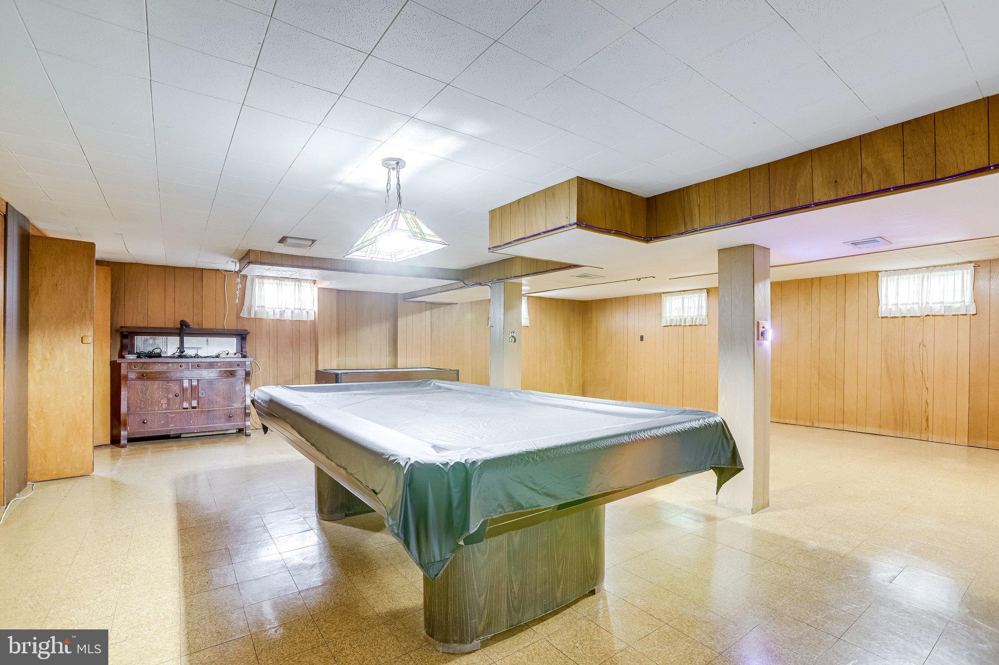 LAKEVIEW ESTATES - Residential