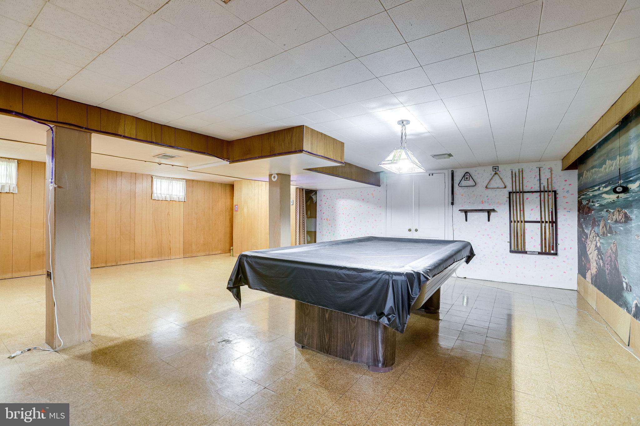 LAKEVIEW ESTATES - Residential