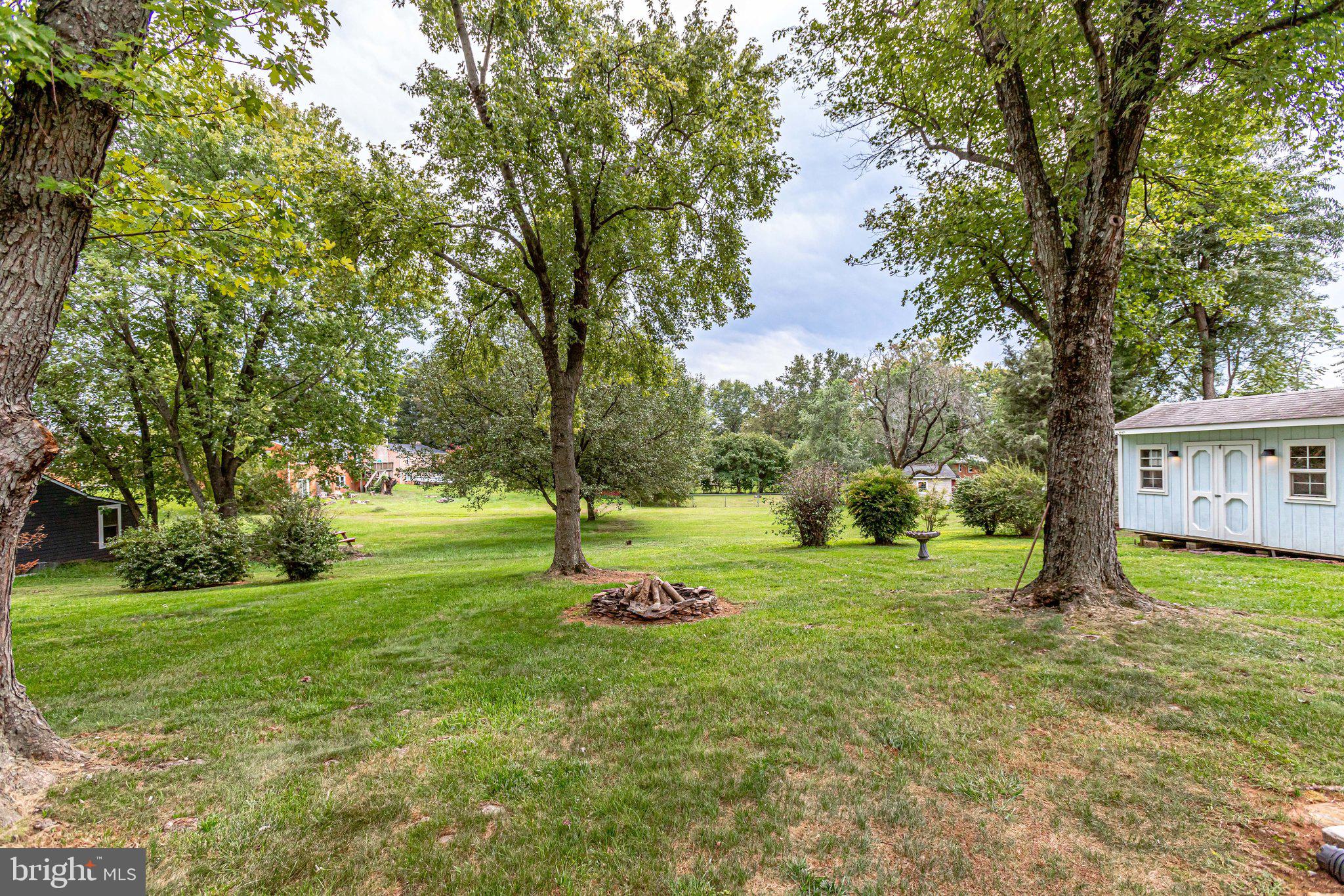 LAKEVIEW ESTATES - Residential