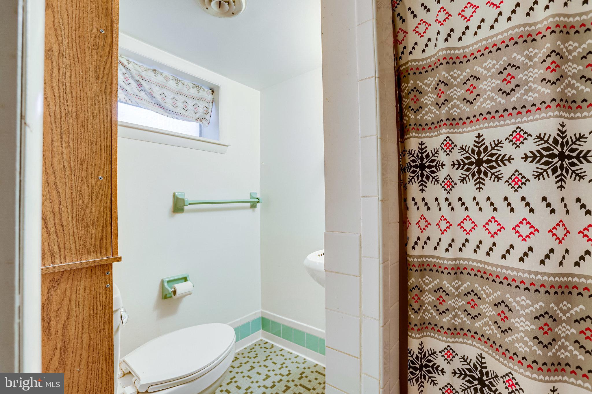 LAKEVIEW ESTATES - Residential