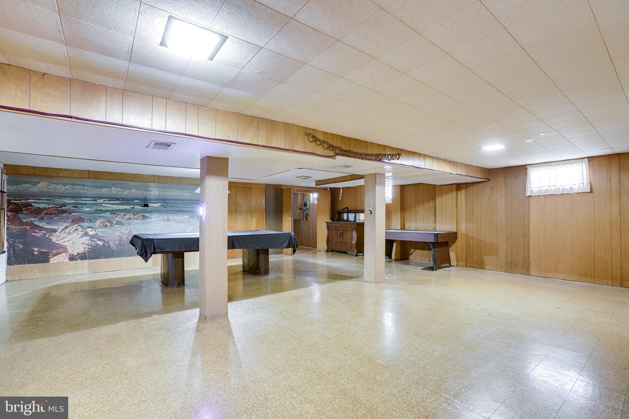 LAKEVIEW ESTATES - Residential