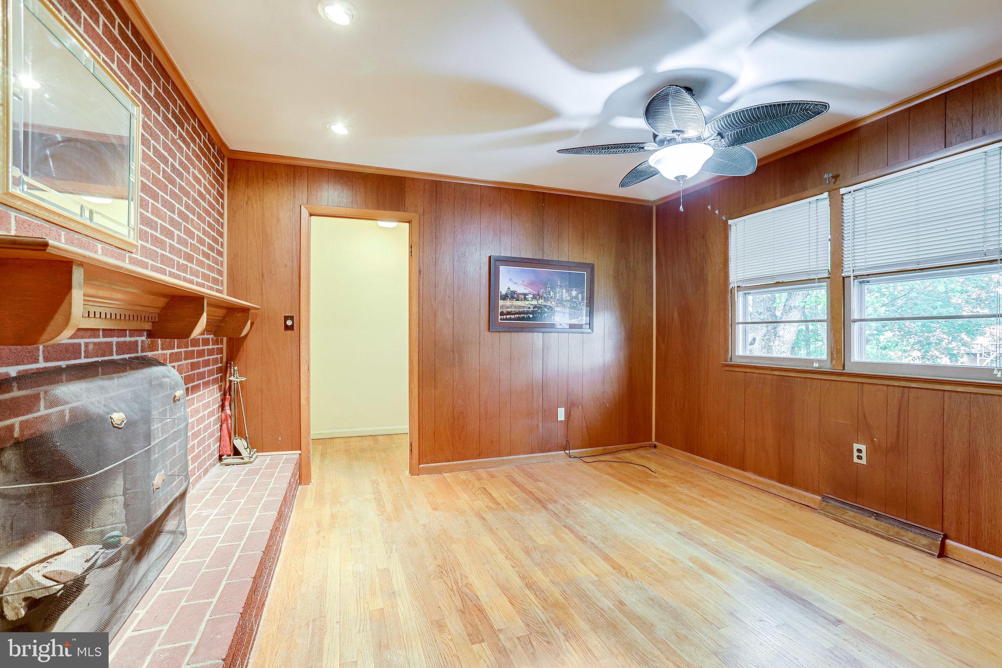 LAKEVIEW ESTATES - Residential