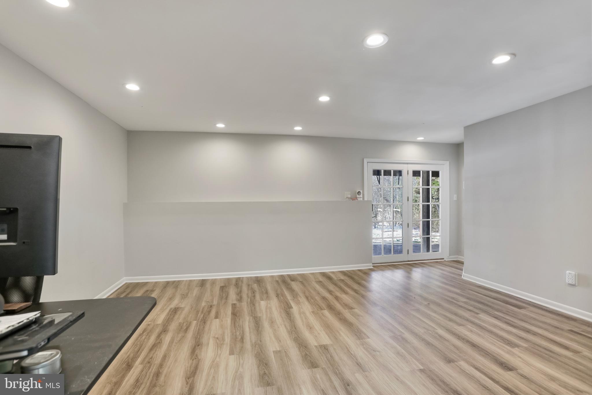 SOUTH RIDING - Residential