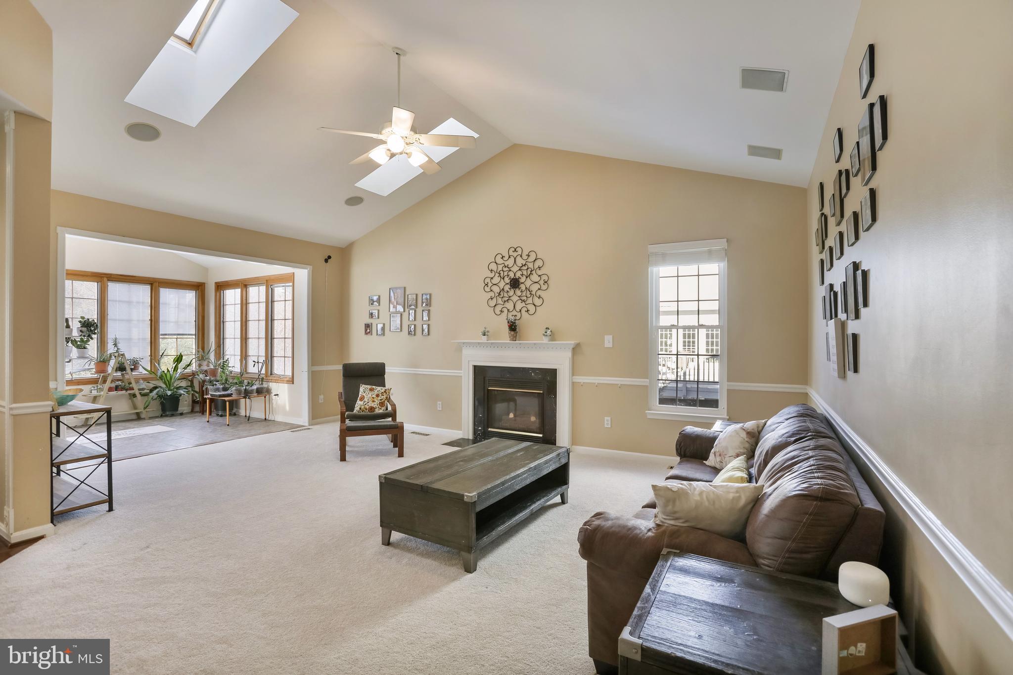 SOUTH RIDING - Residential