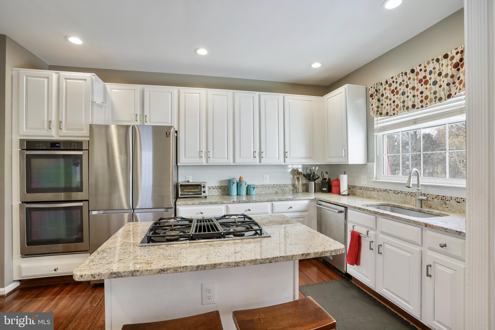 SOUTH RIDING - Residential