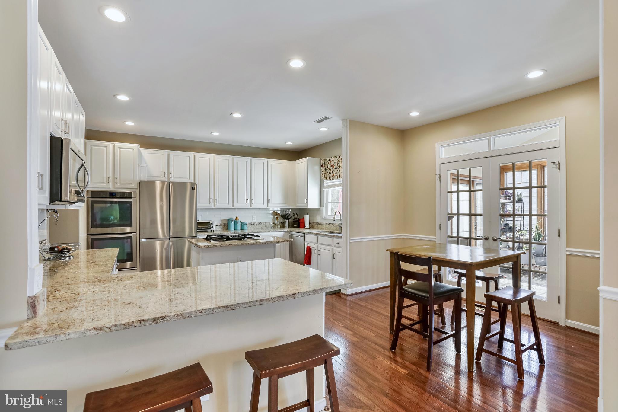 SOUTH RIDING - Residential