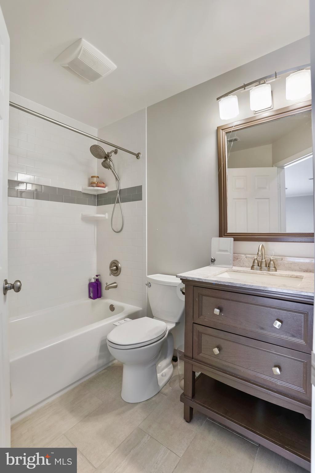 SOUTH RIDING - Residential