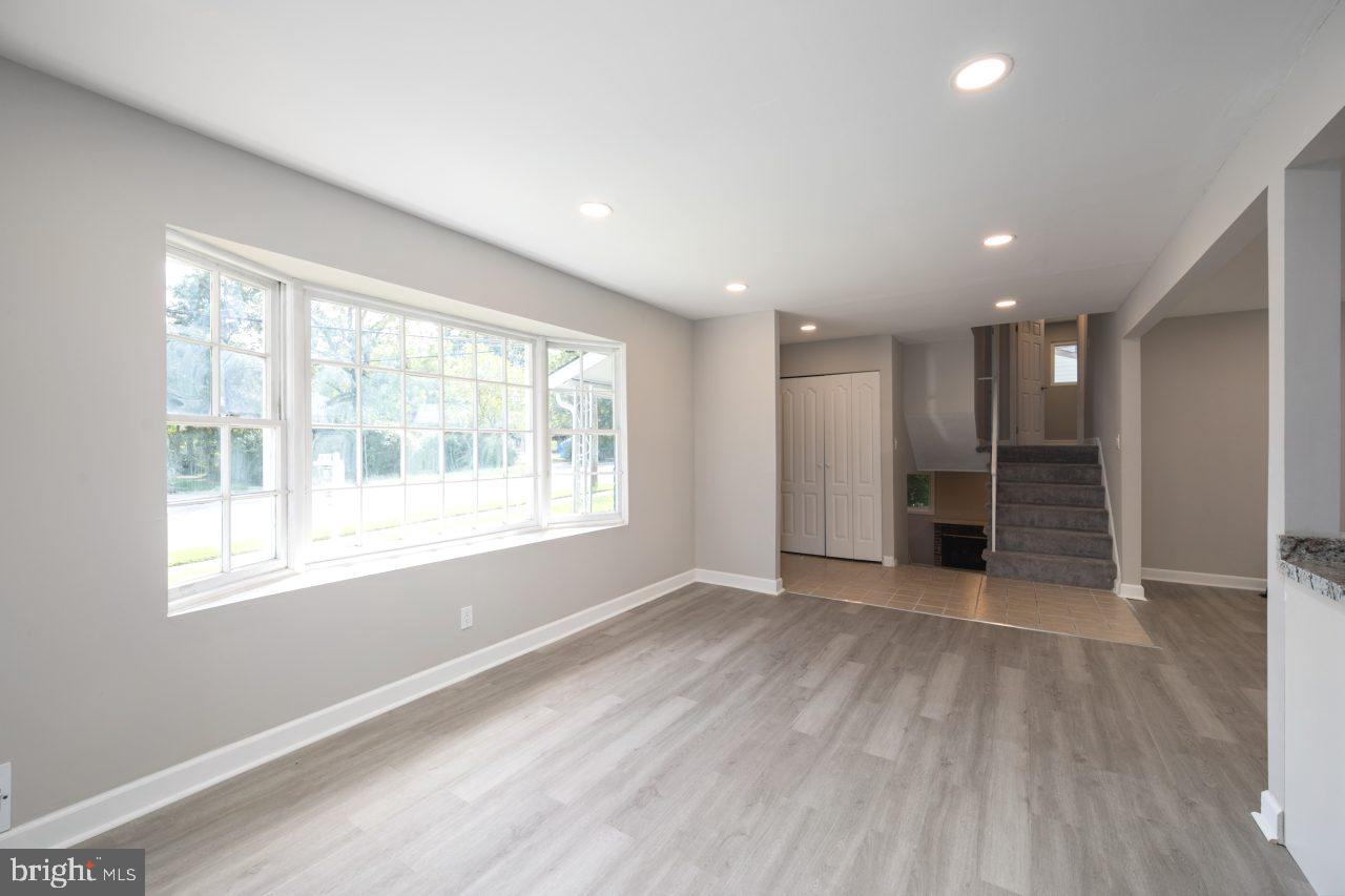 SCHROM HILLS - Residential