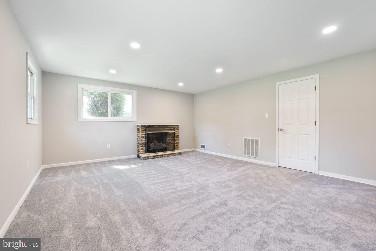 SCHROM HILLS - Residential