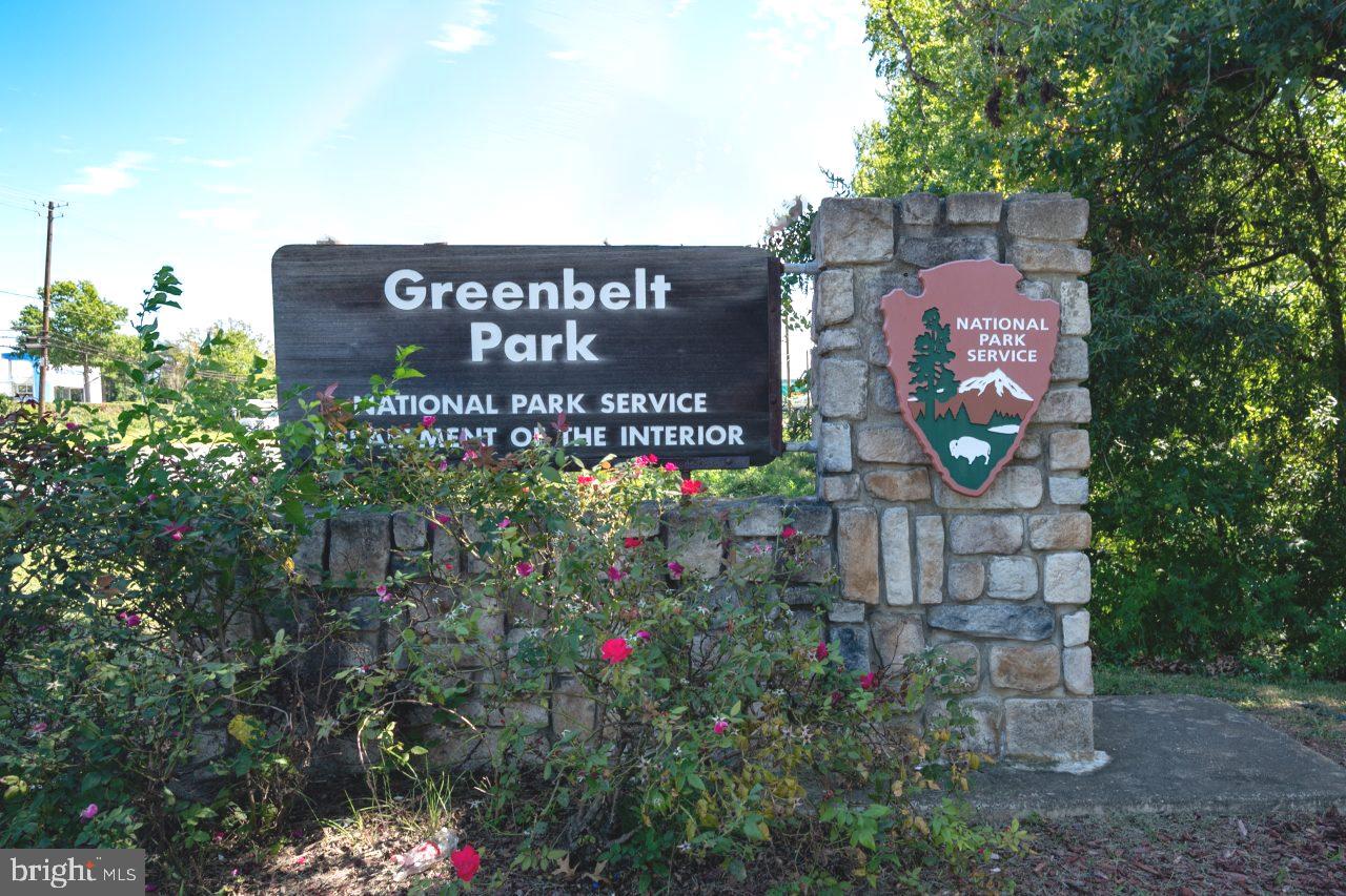 SCHROM HILLS - Residential