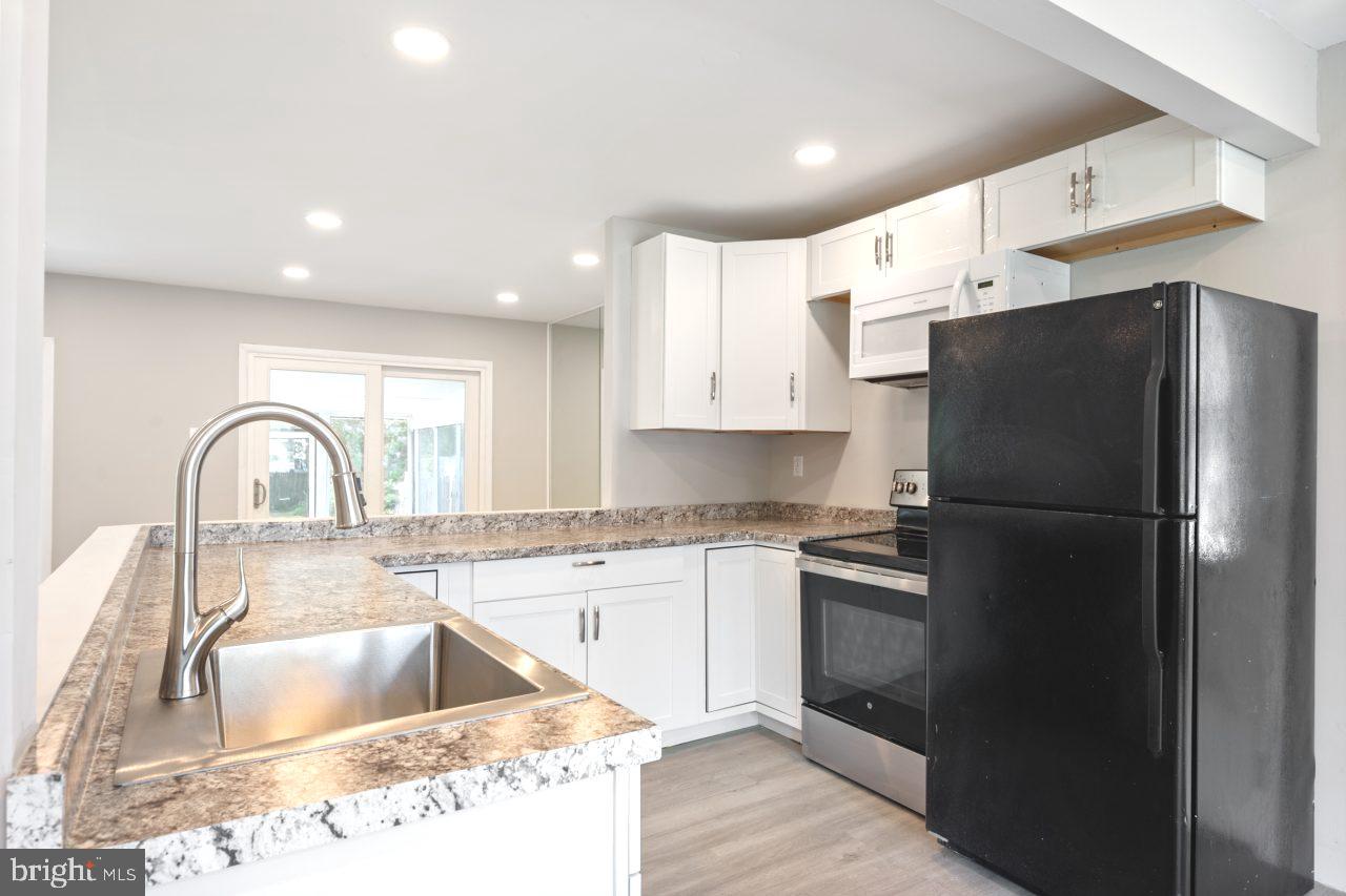 SCHROM HILLS - Residential