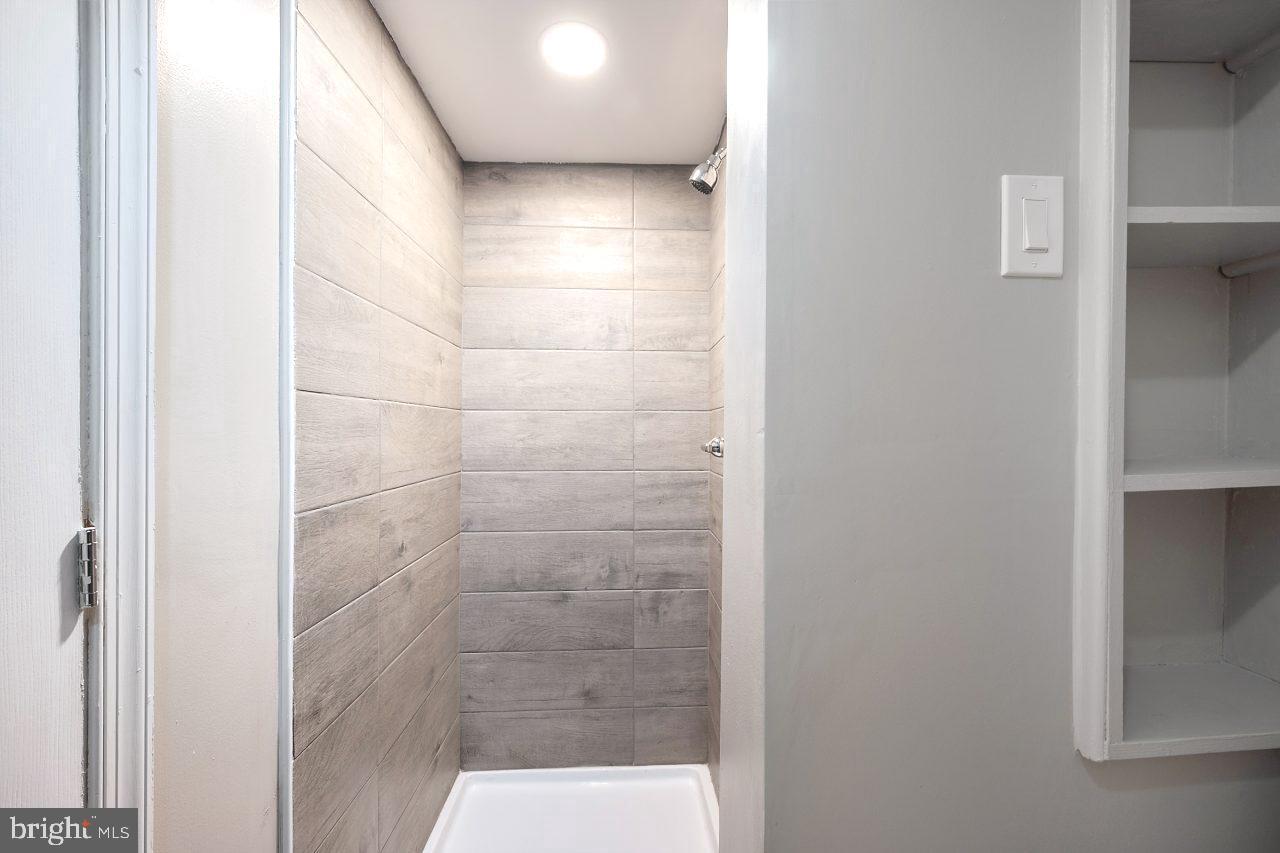 SCHROM HILLS - Residential