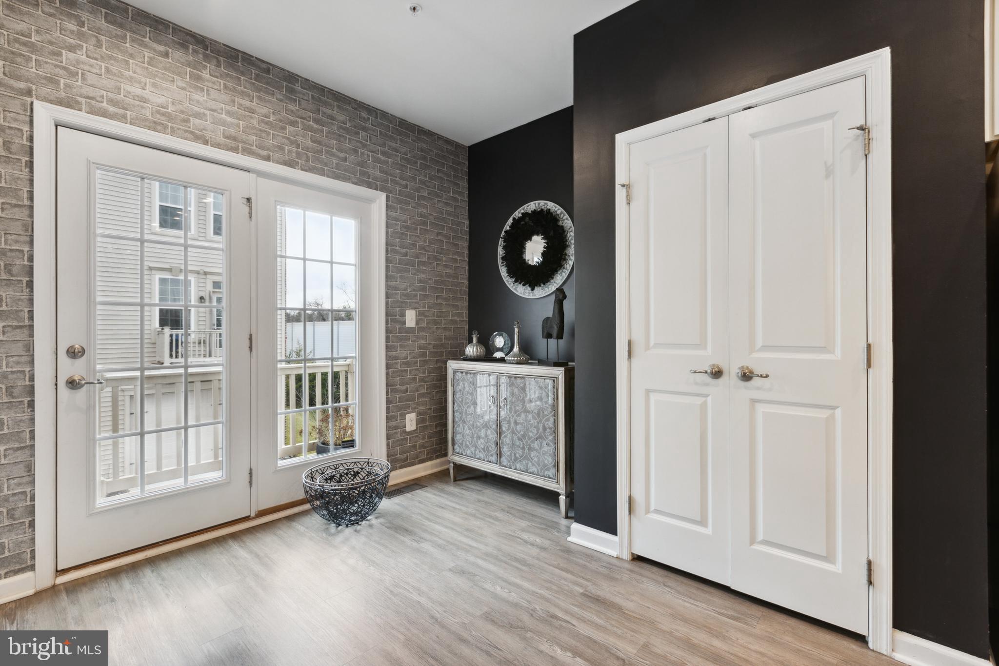 GREENBELT STATION - Residential