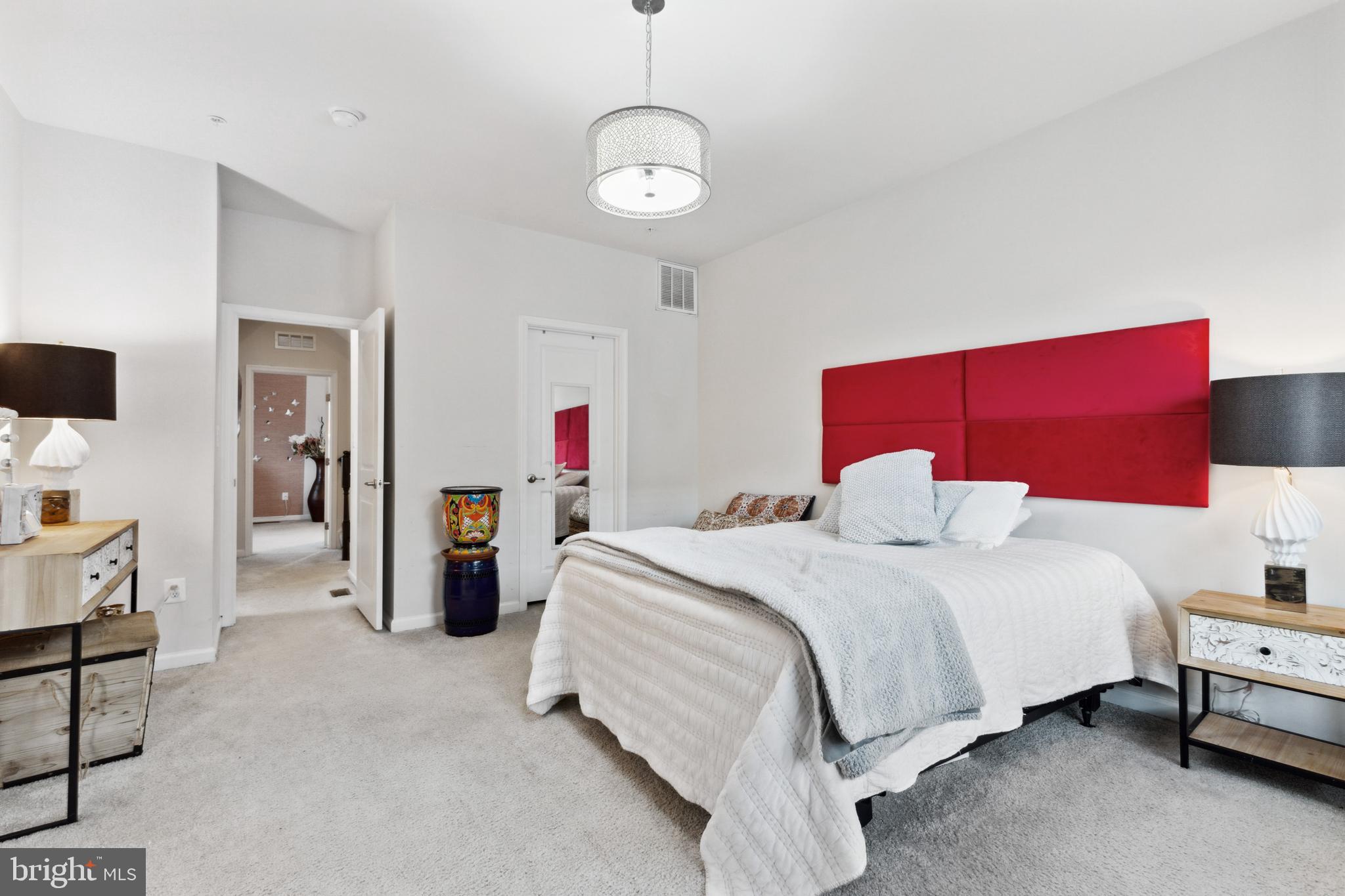 GREENBELT STATION - Residential