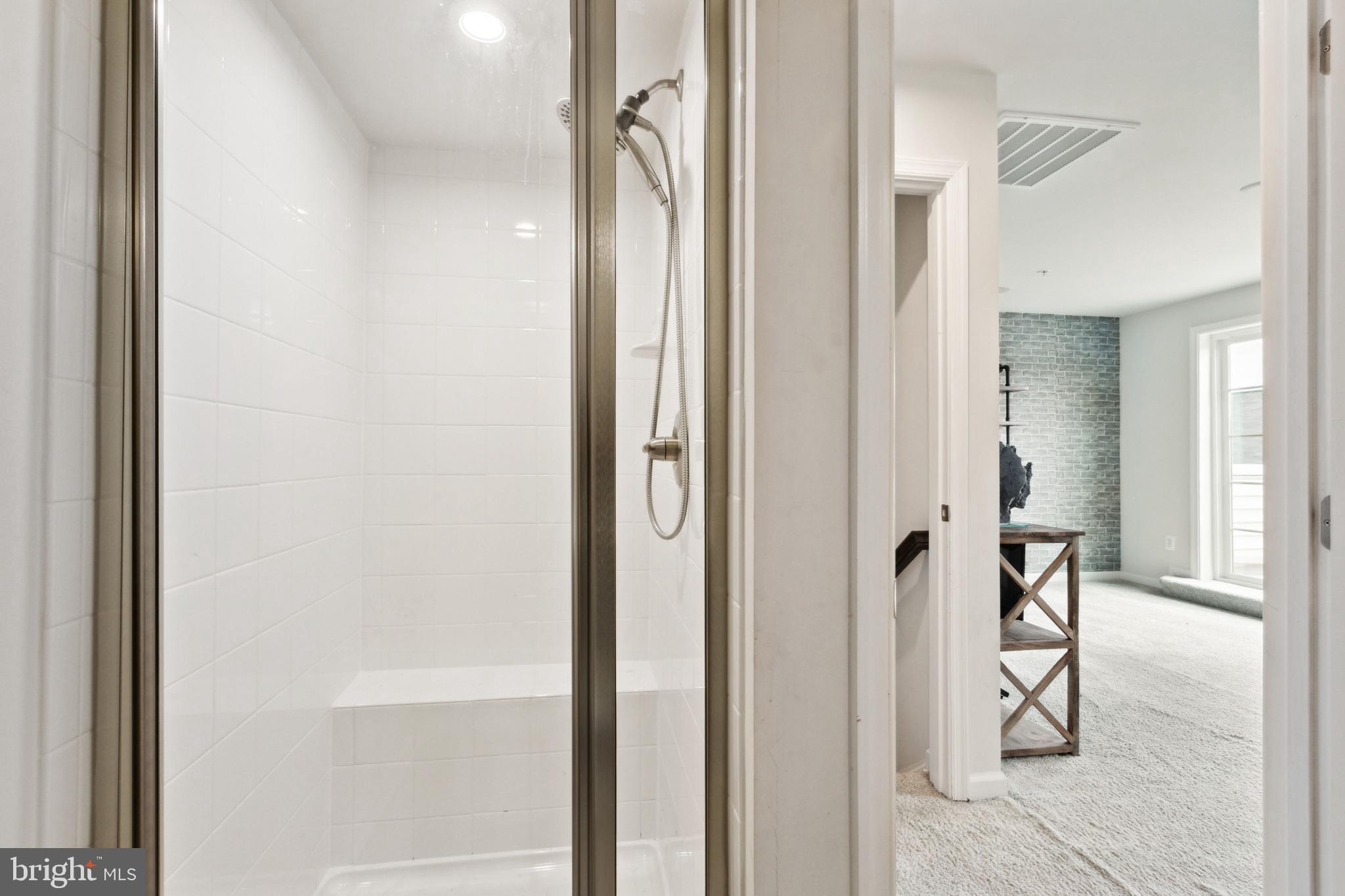 GREENBELT STATION - Residential