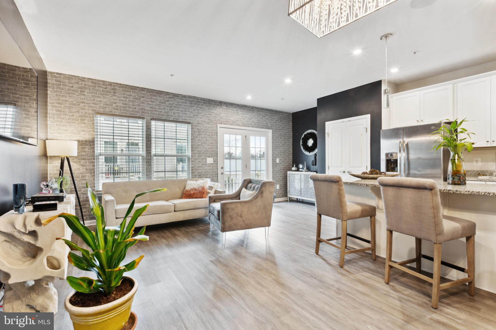 GREENBELT STATION - Residential