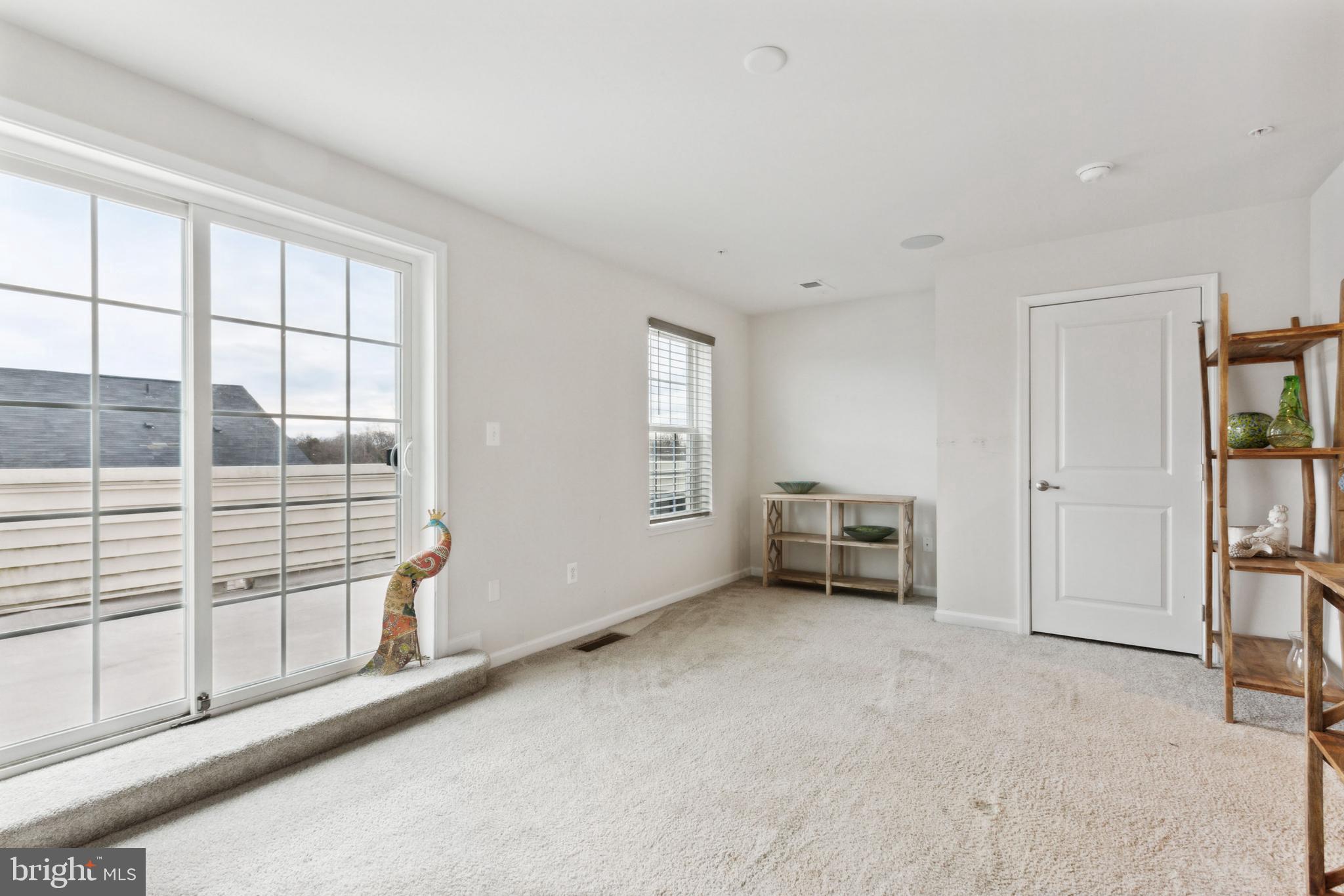 GREENBELT STATION - Residential