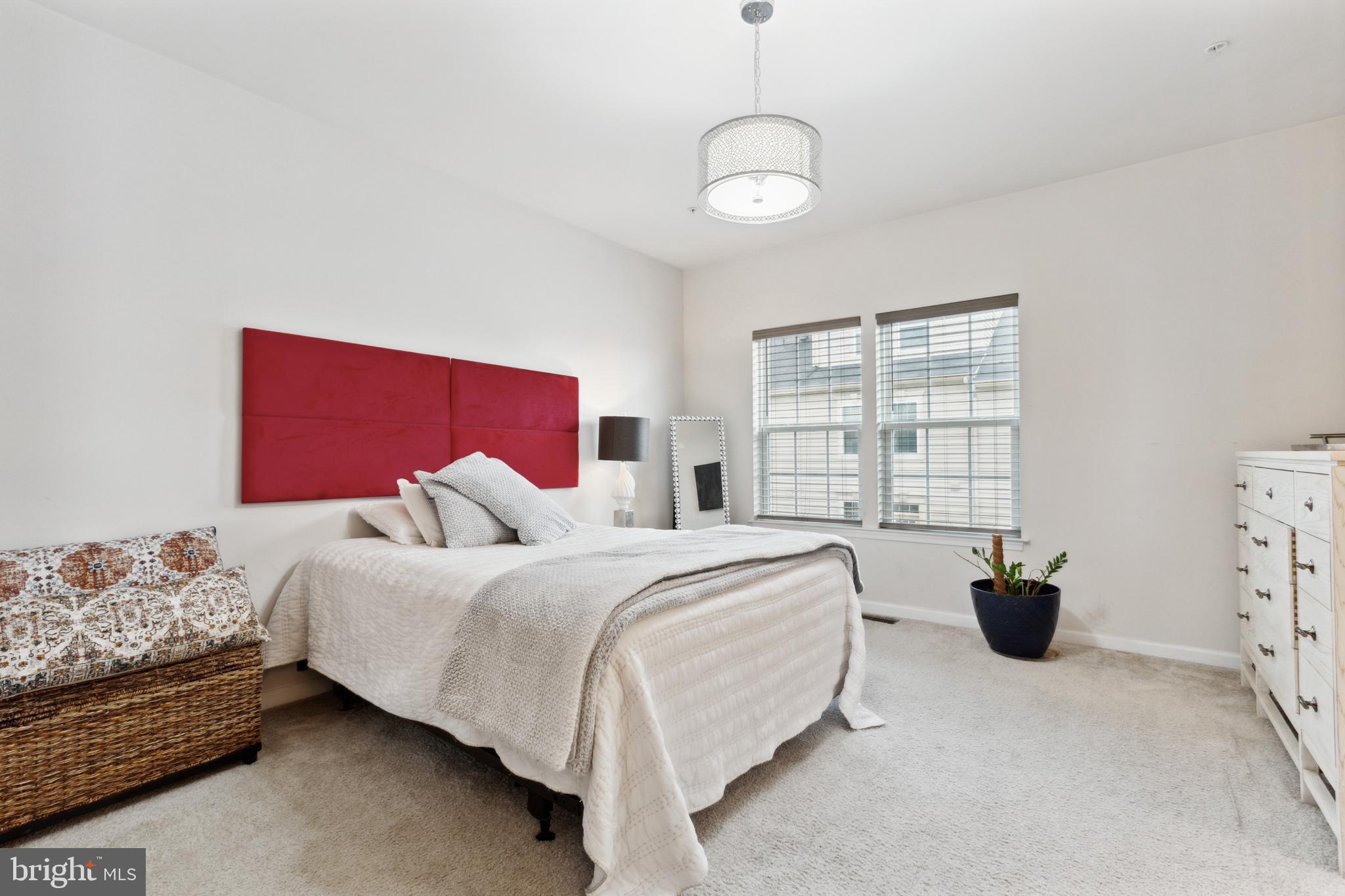 GREENBELT STATION - Residential