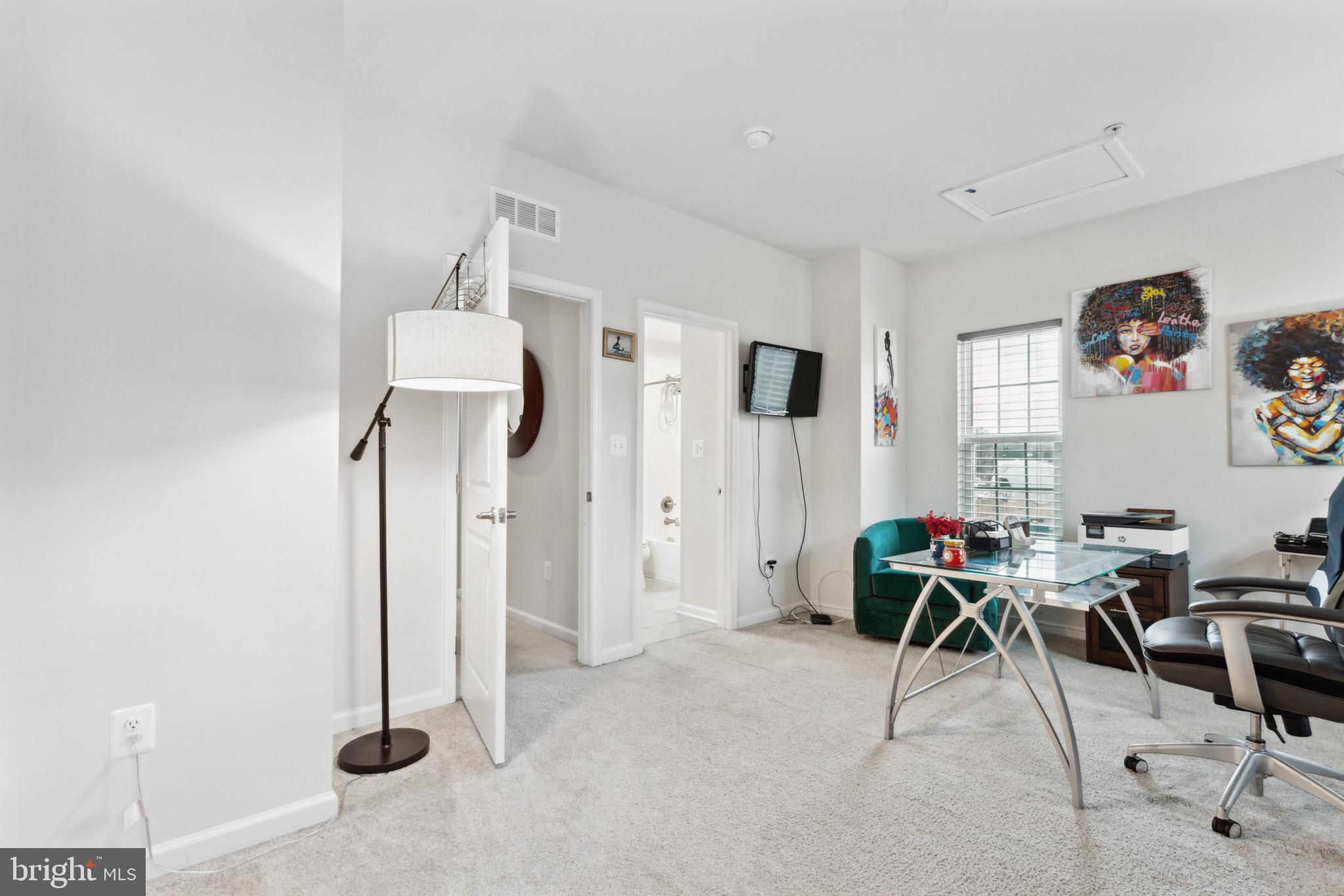 GREENBELT STATION - Residential