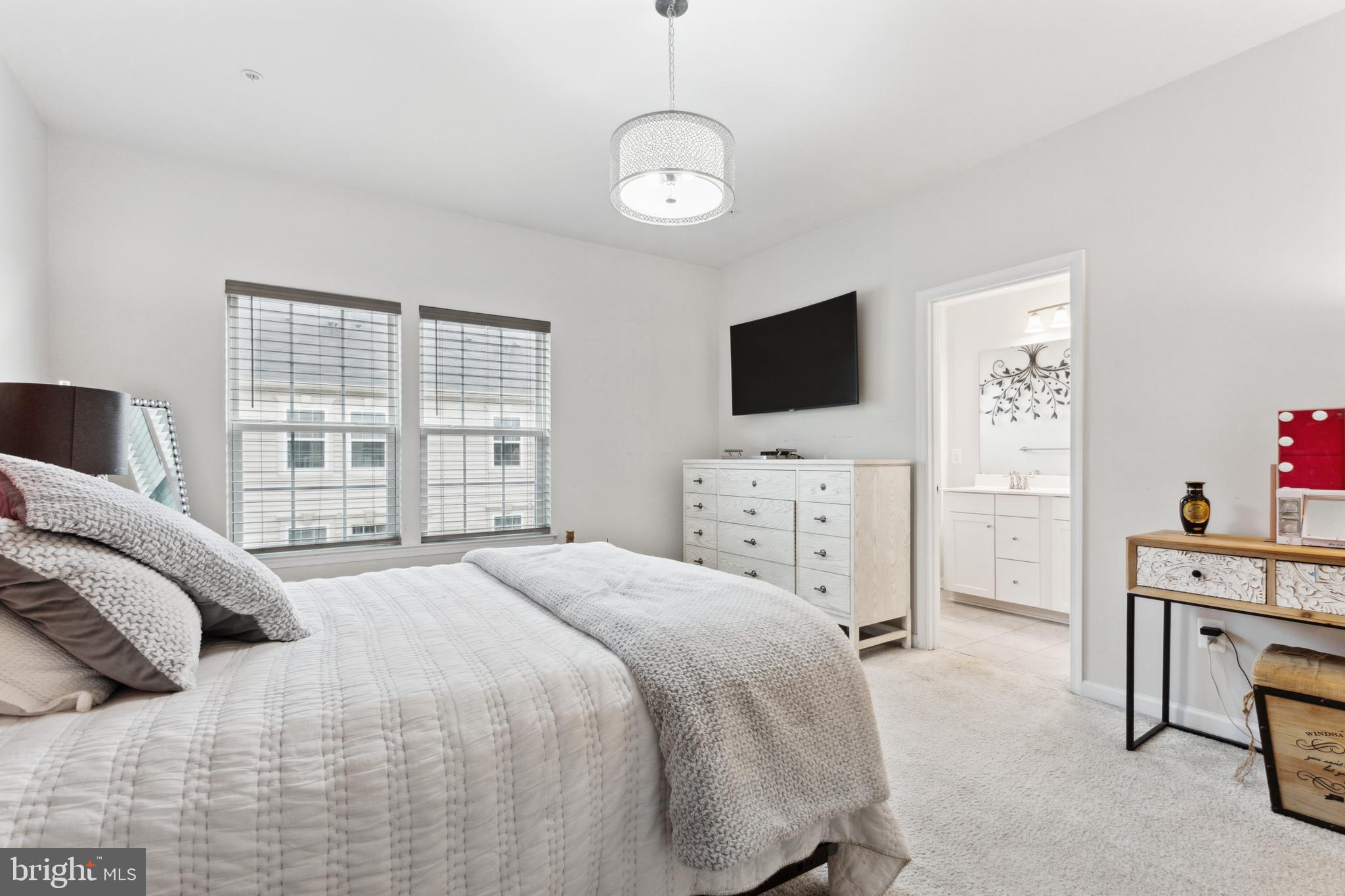 GREENBELT STATION - Residential