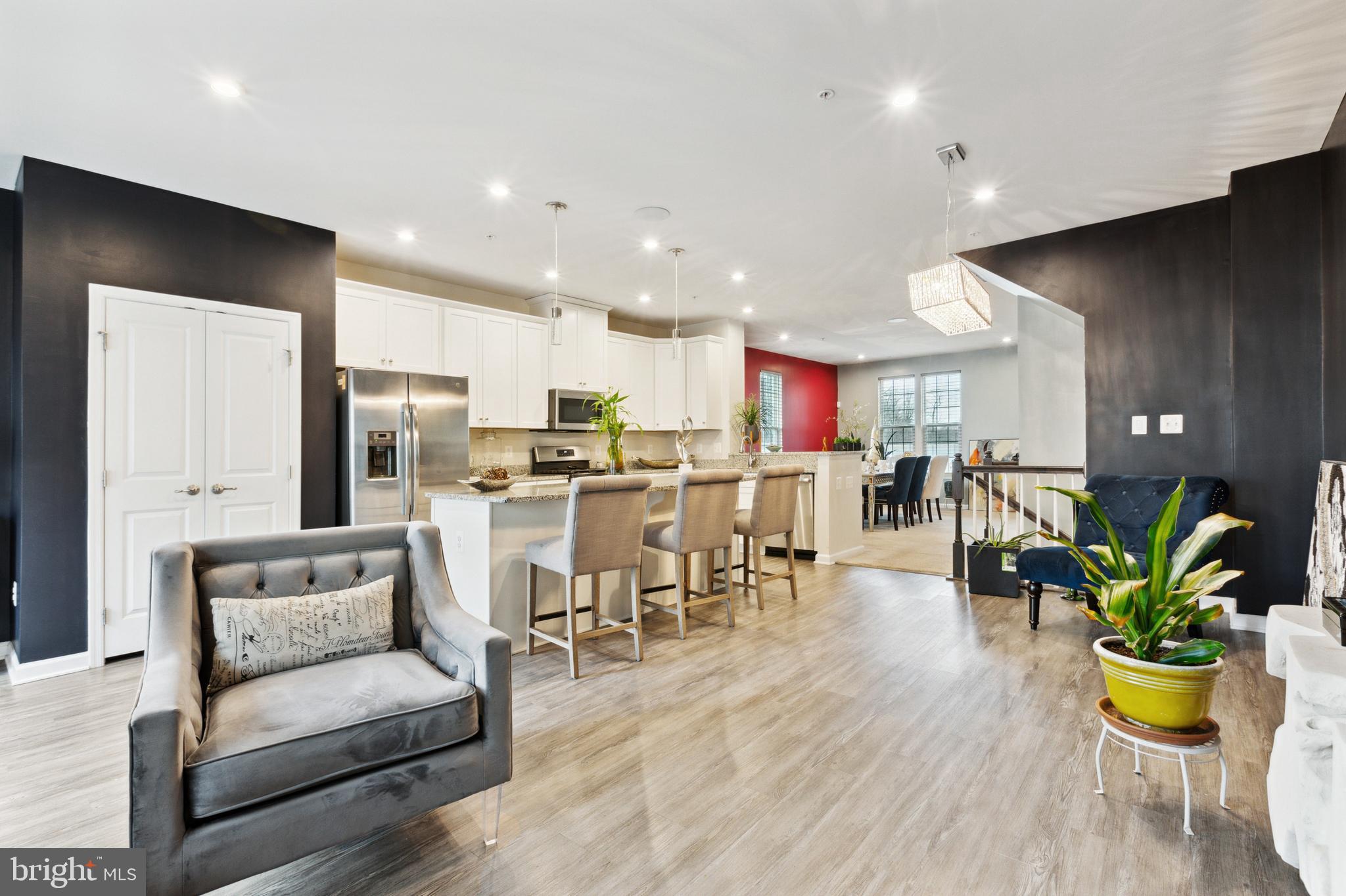 GREENBELT STATION - Residential