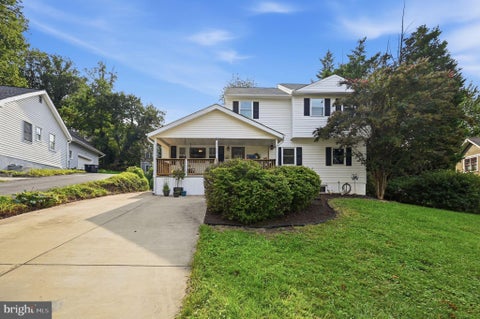Homes For Sale - 7730 Leonard Drive<br/> FALLS CHURCH, VA 22043