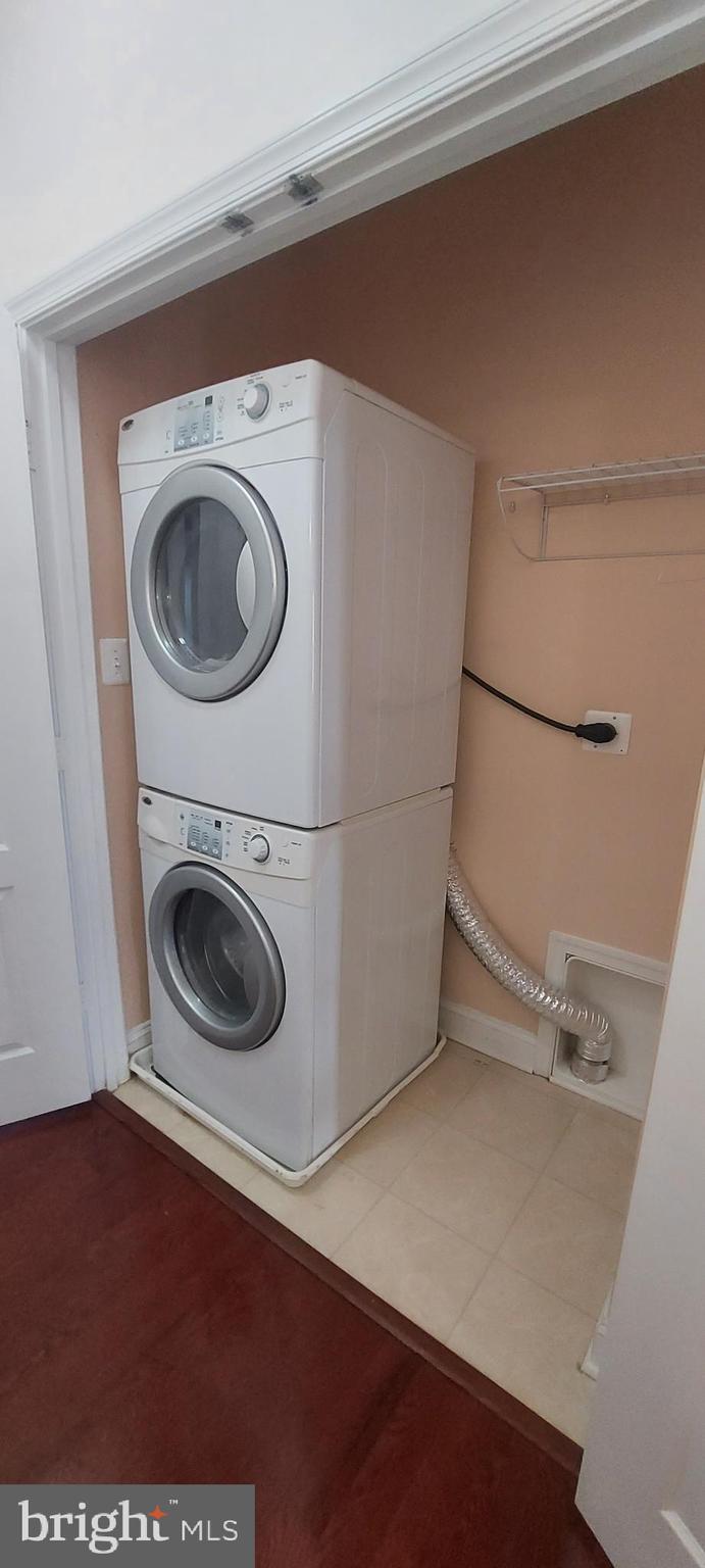 CLARKSBURG VILLAGE - Residential Lease