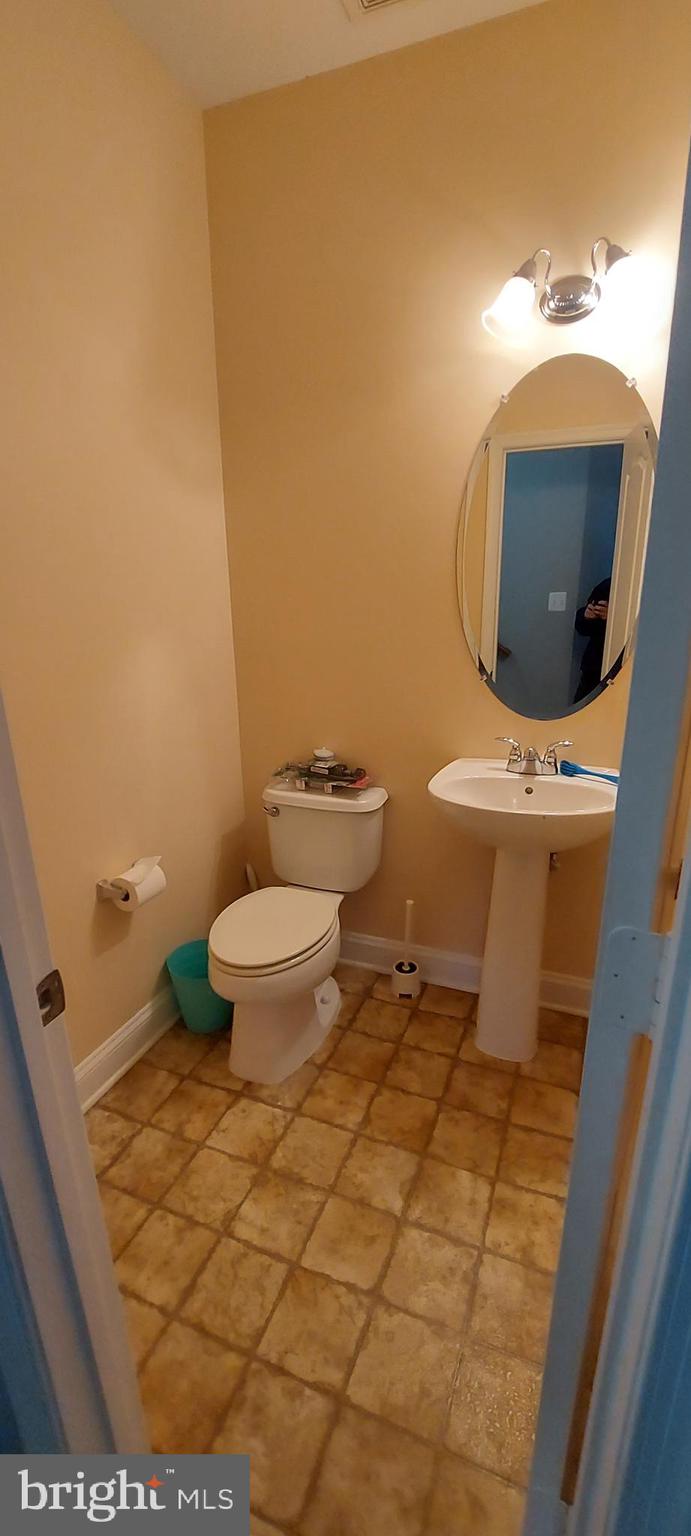 CLARKSBURG VILLAGE - Residential Lease