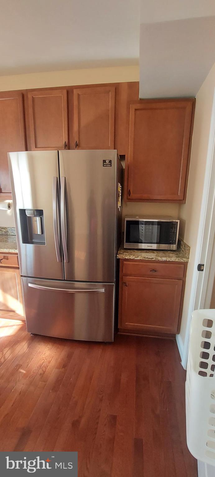 CLARKSBURG VILLAGE - Residential Lease