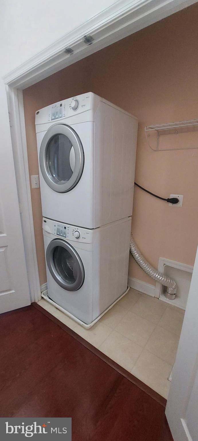 CLARKSBURG VILLAGE - Residential Lease