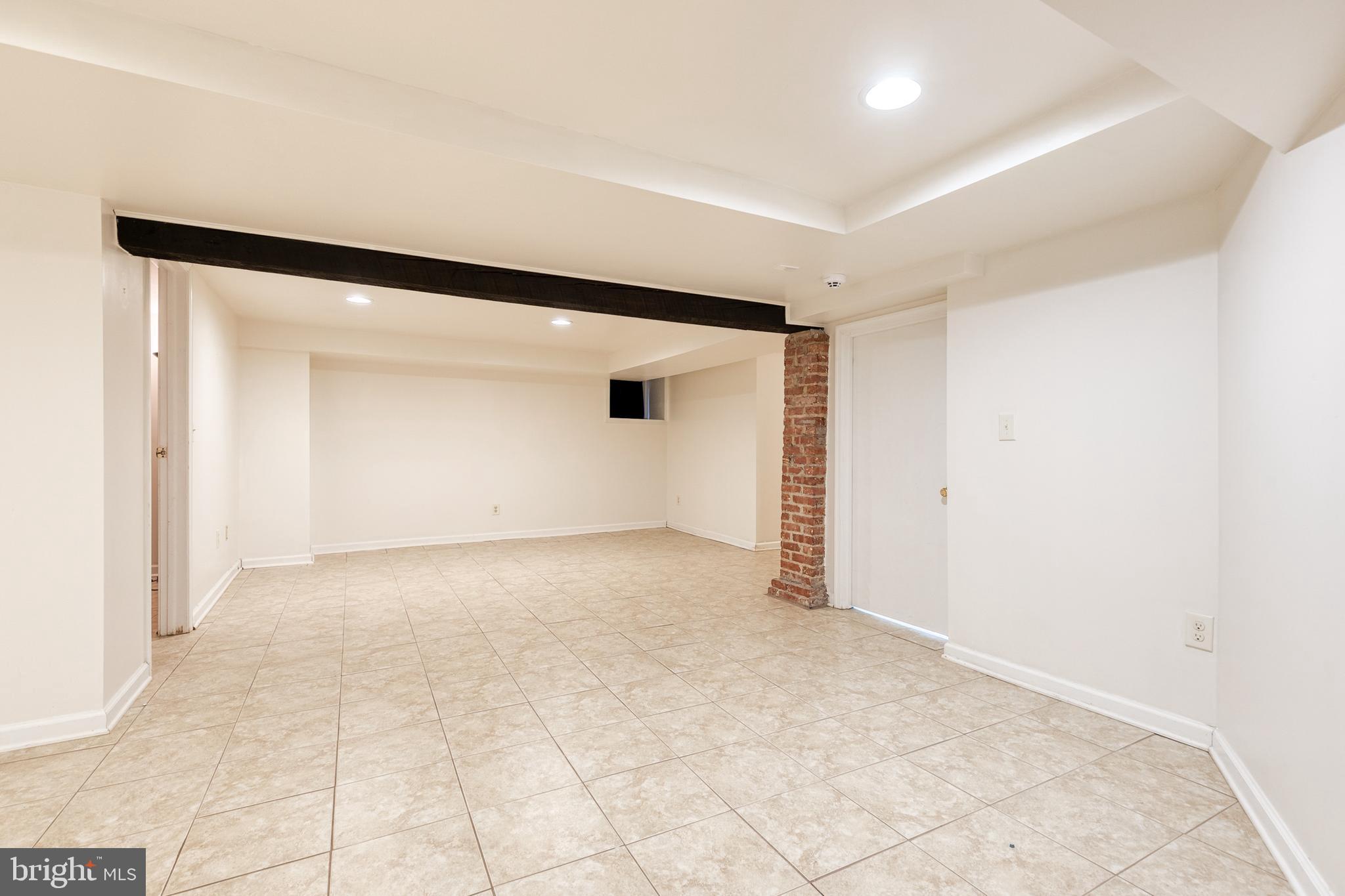 CEDARCROFT HISTORIC DISTRICT - Residential Lease