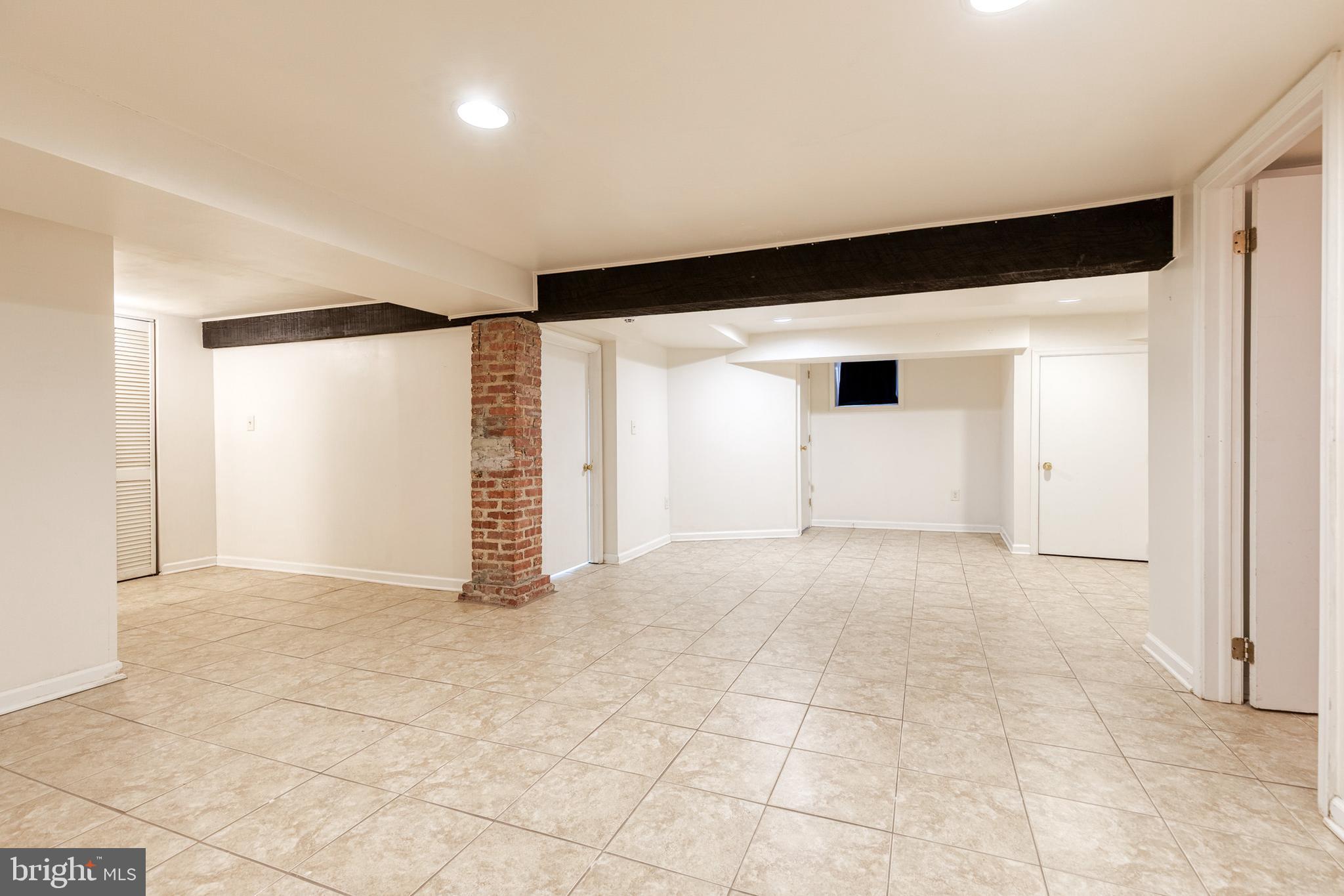 CEDARCROFT HISTORIC DISTRICT - Residential Lease