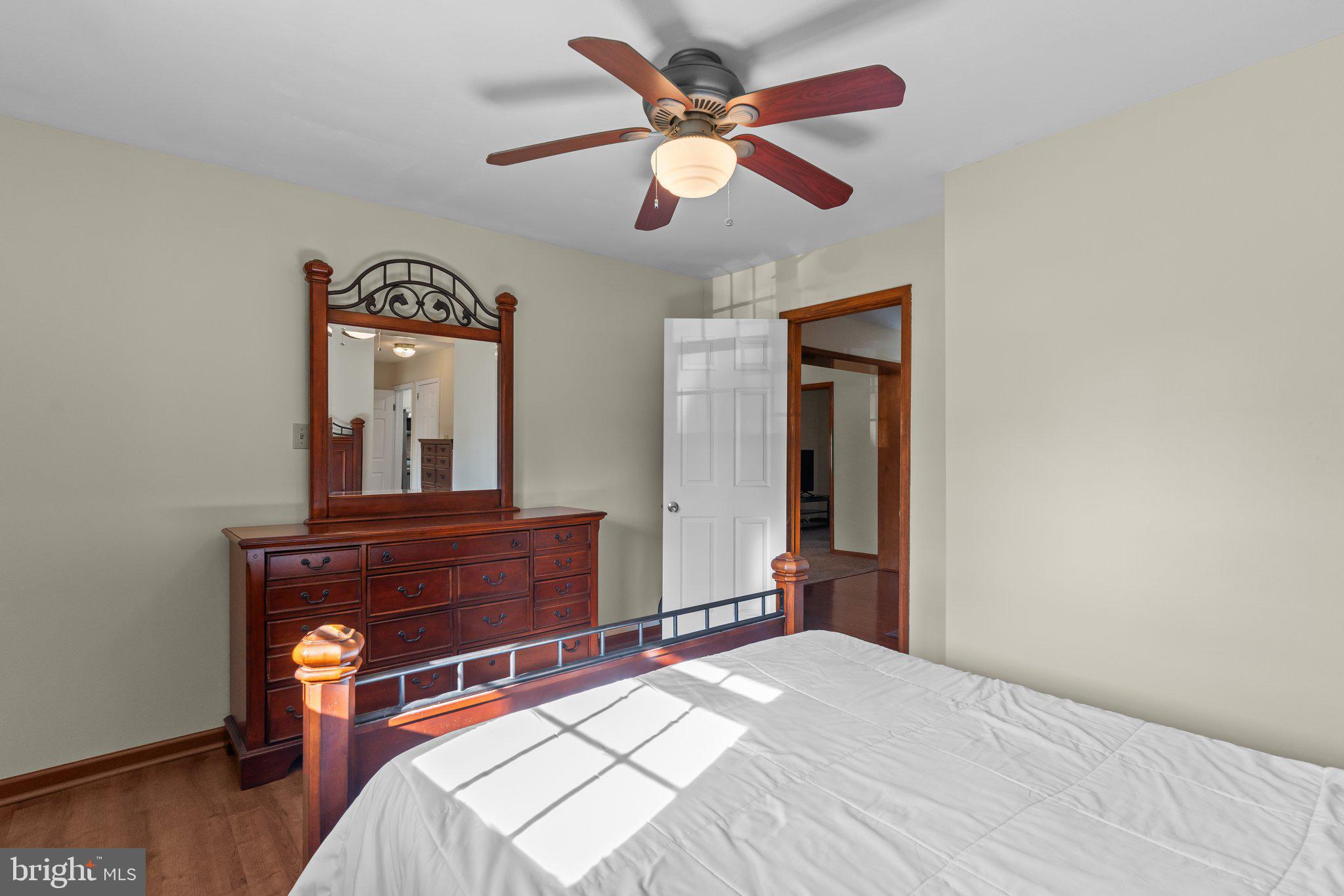 ACADEMY GARDENS - Residential