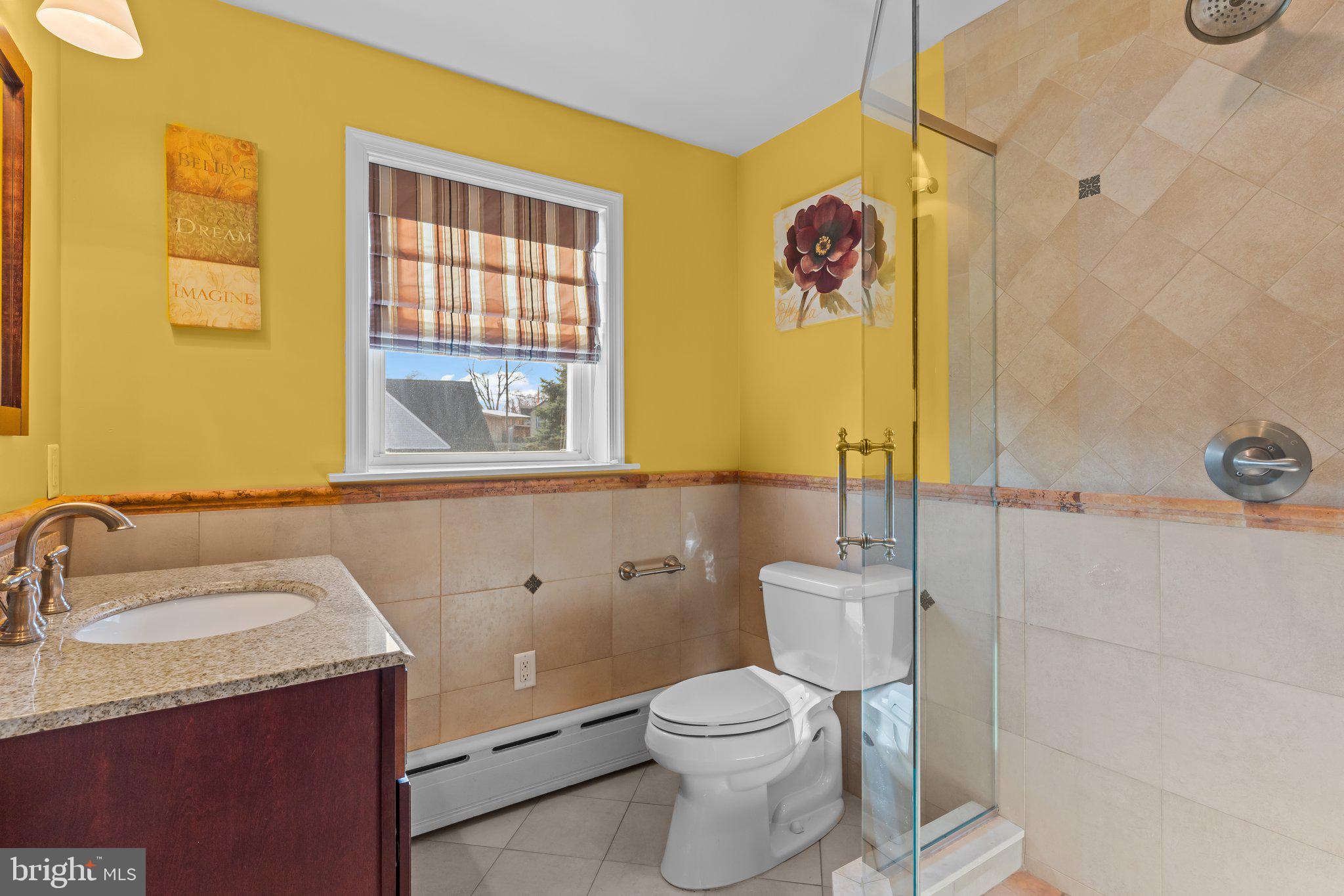 ACADEMY GARDENS - Residential