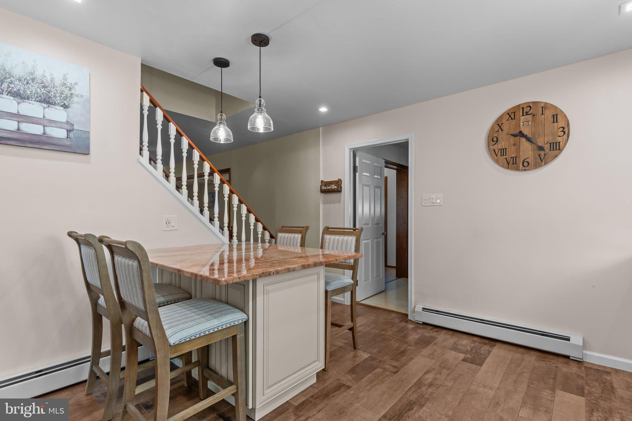 ACADEMY GARDENS - Residential