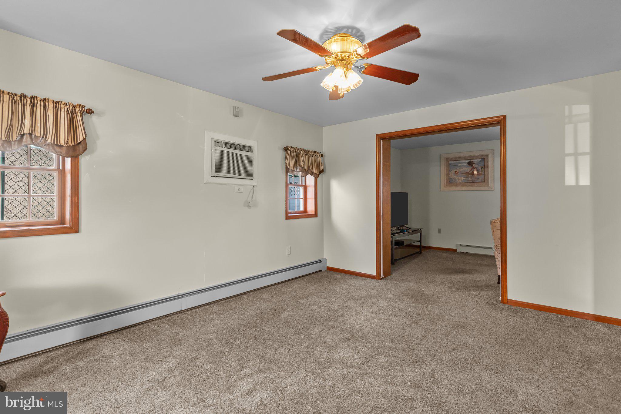 ACADEMY GARDENS - Residential