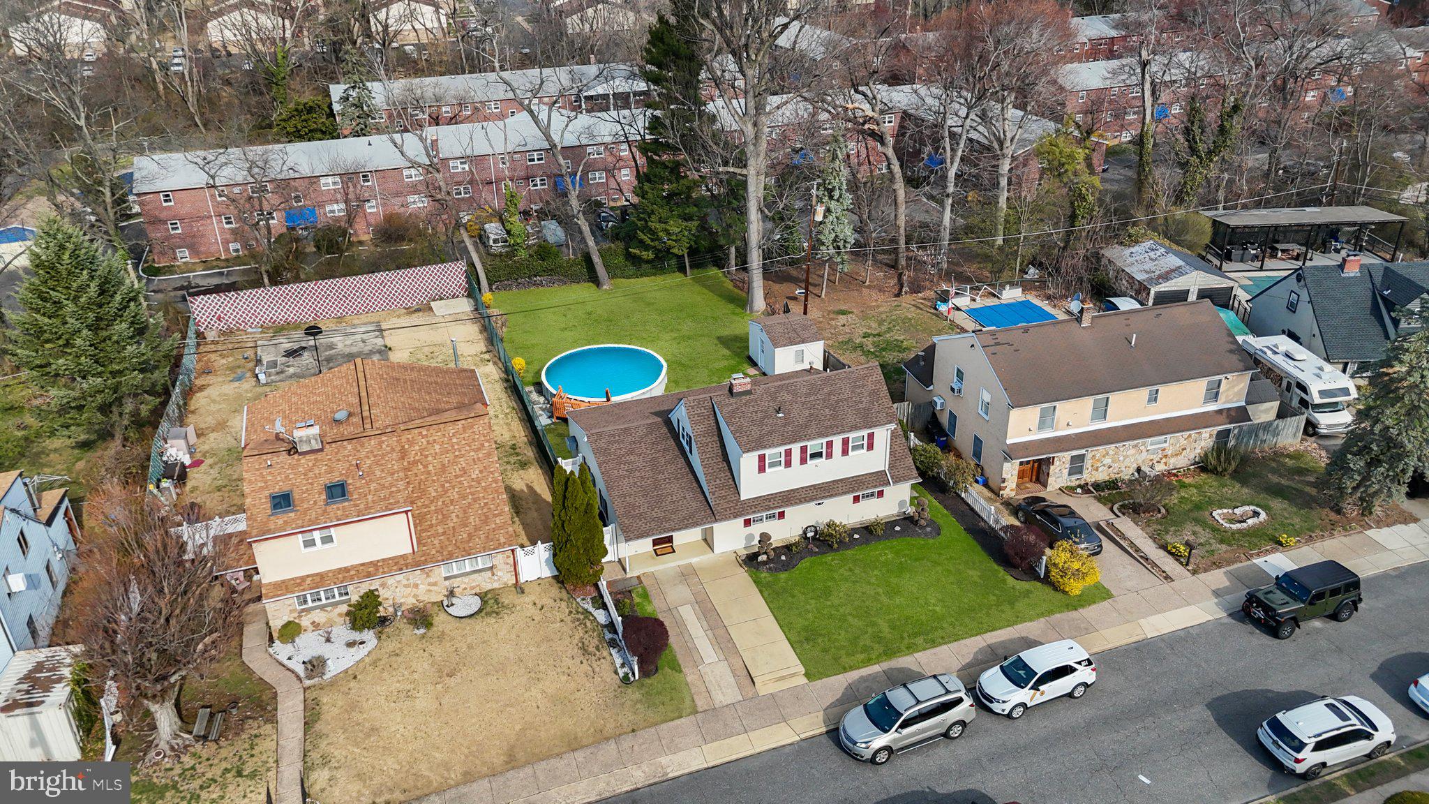 ACADEMY GARDENS - Residential