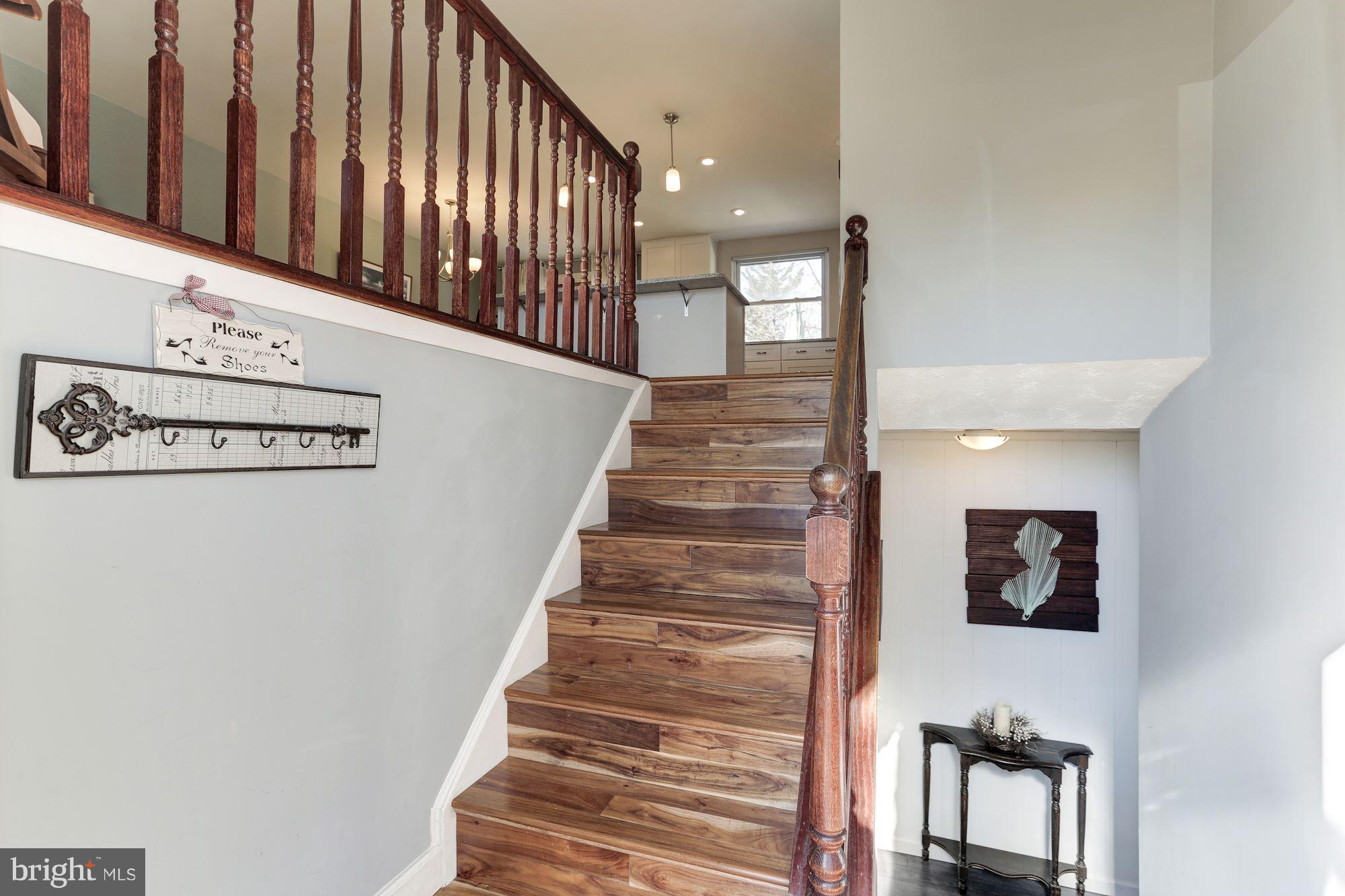 HUNTERS CREEK - Residential