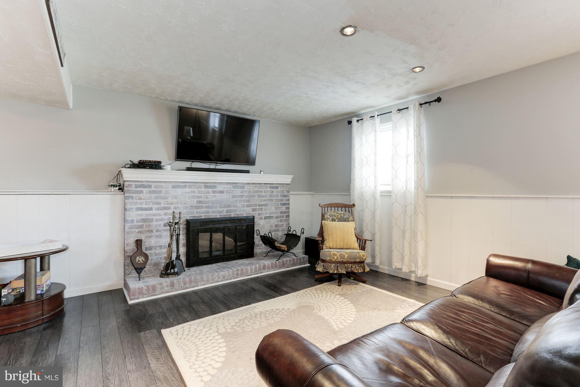 HUNTERS CREEK - Residential