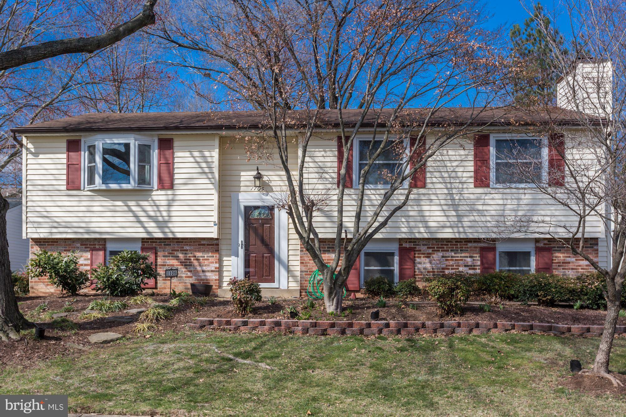 HUNTERS CREEK - Residential