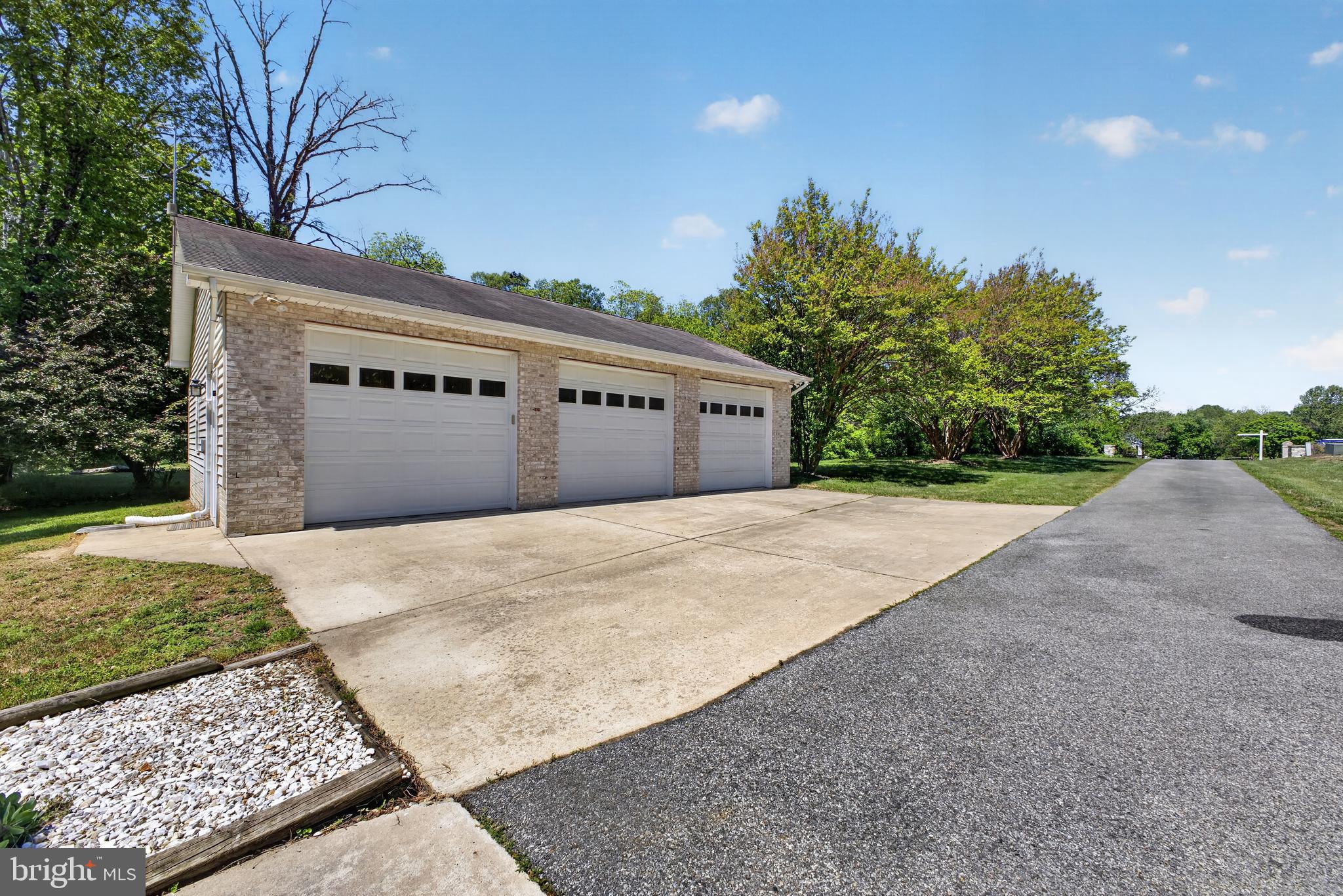 BELLE RIDGE FARMS - Residential