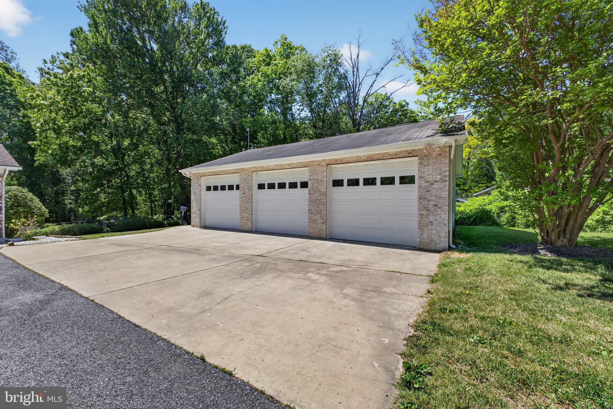 BELLE RIDGE FARMS - Residential