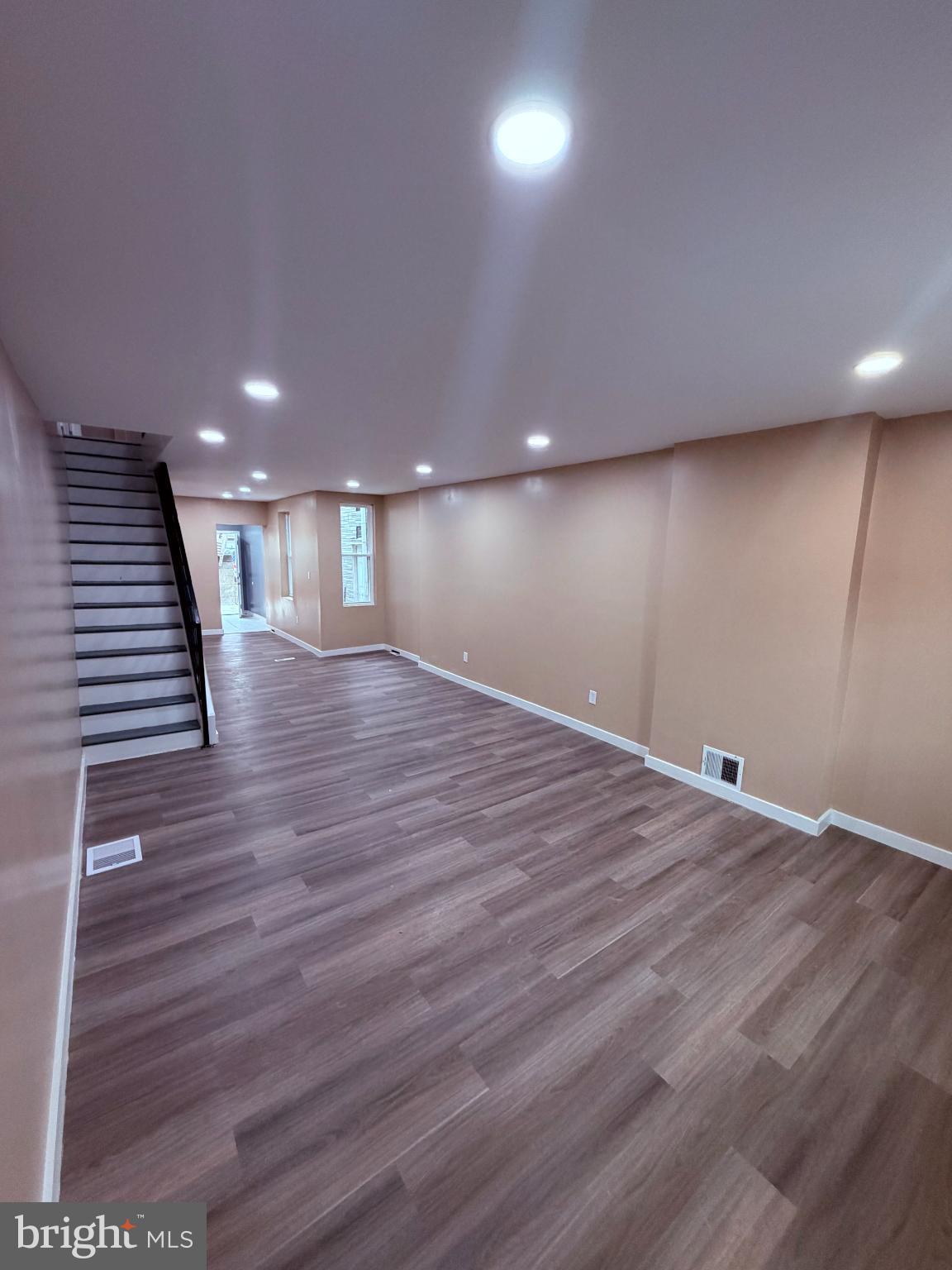 KENSINGTON - Residential