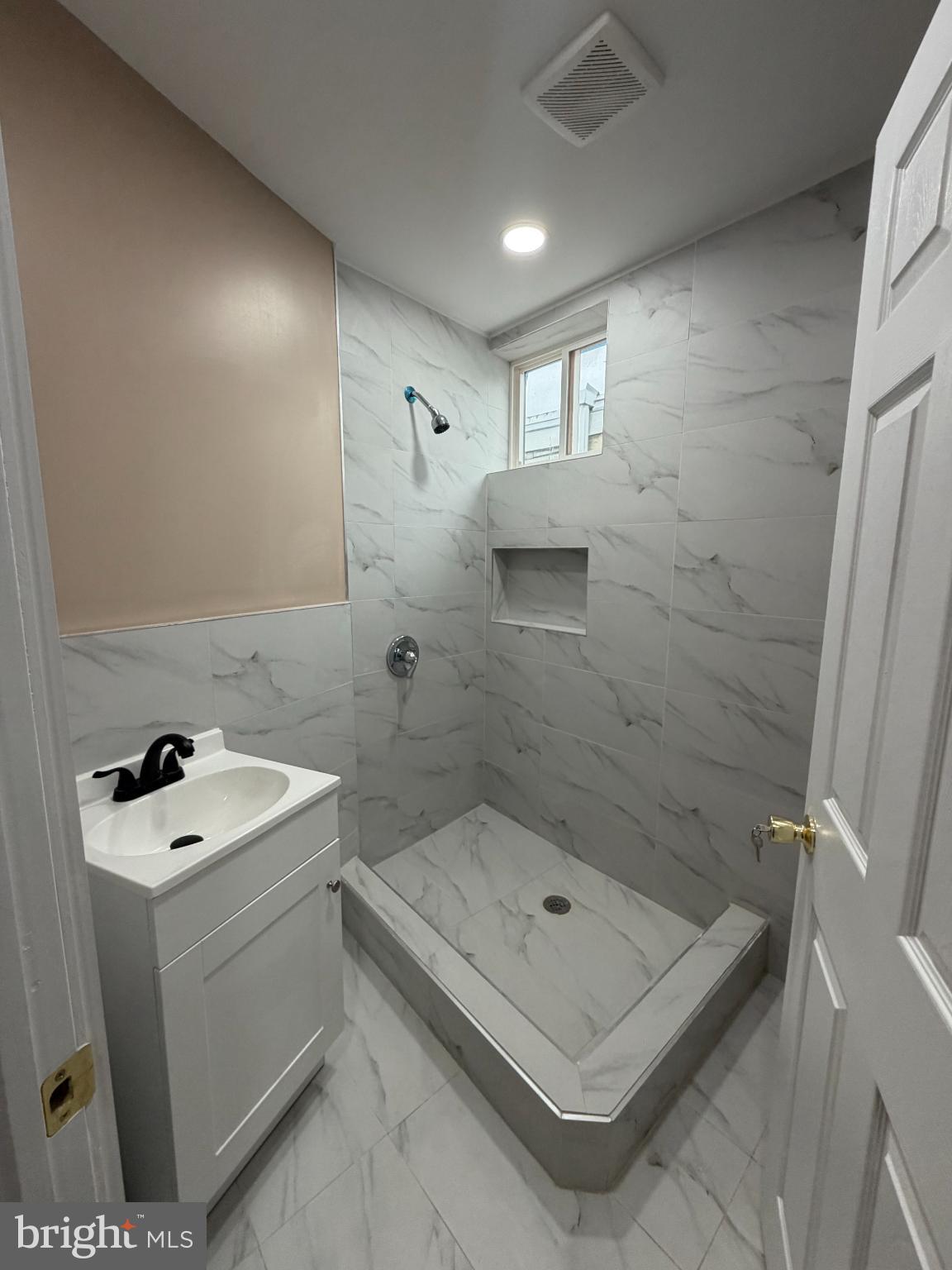 KENSINGTON - Residential