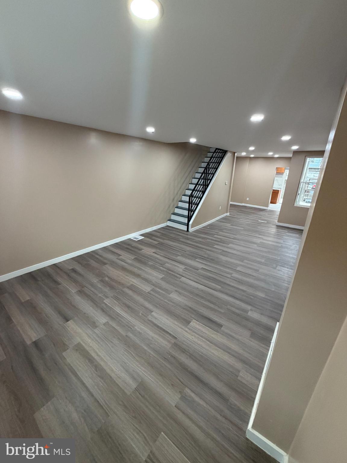 KENSINGTON - Residential