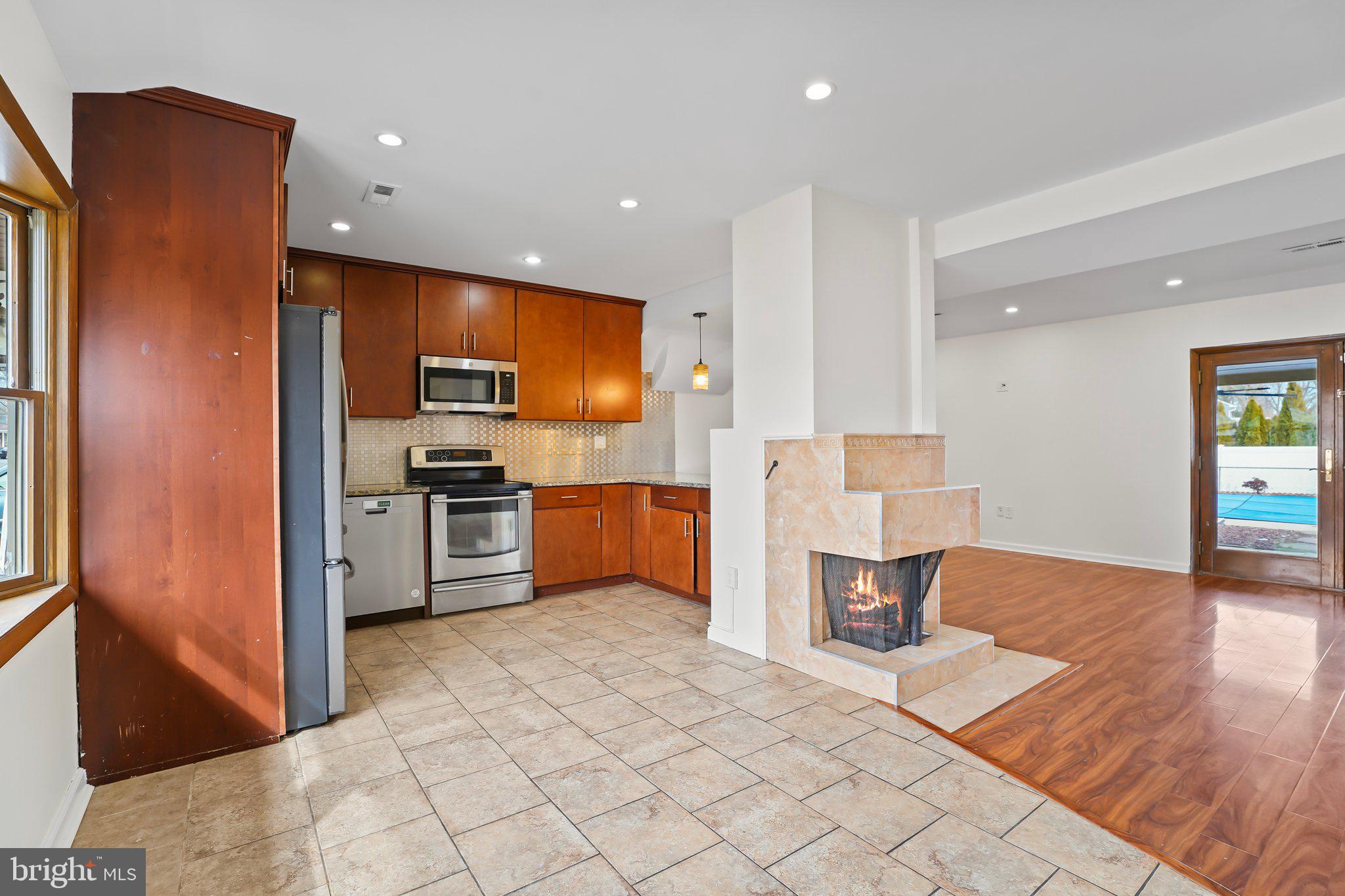 THORNRIDGE - Residential