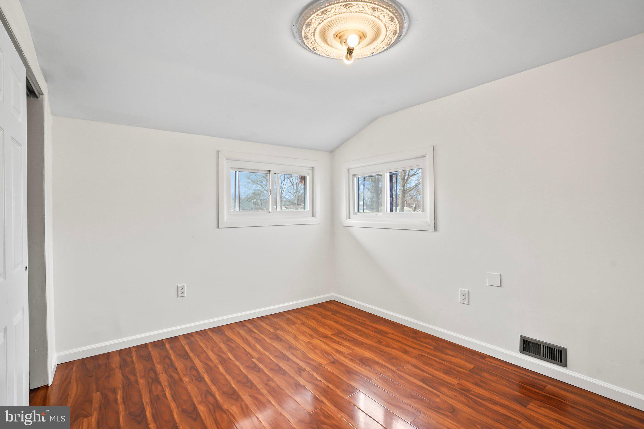 THORNRIDGE - Residential