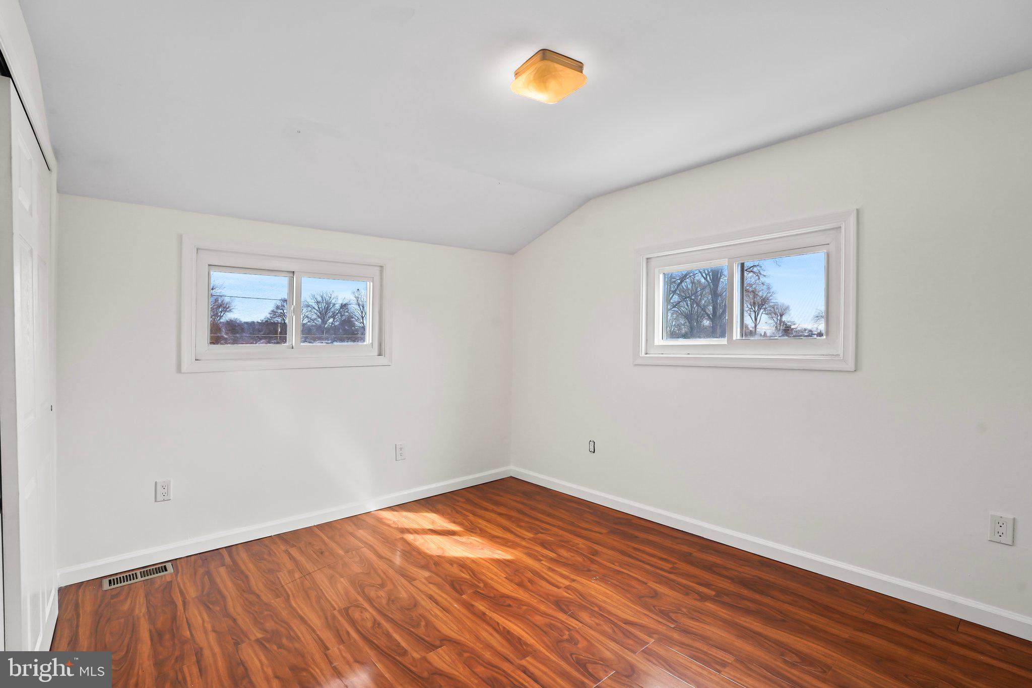 THORNRIDGE - Residential