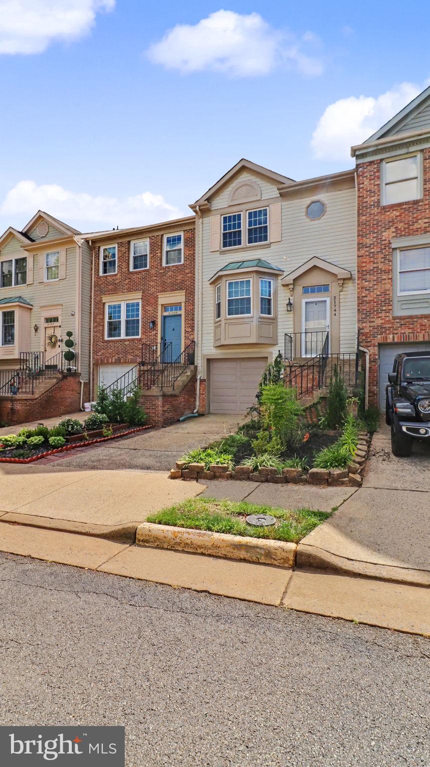 21744 LEATHERLEAF CIRCLE